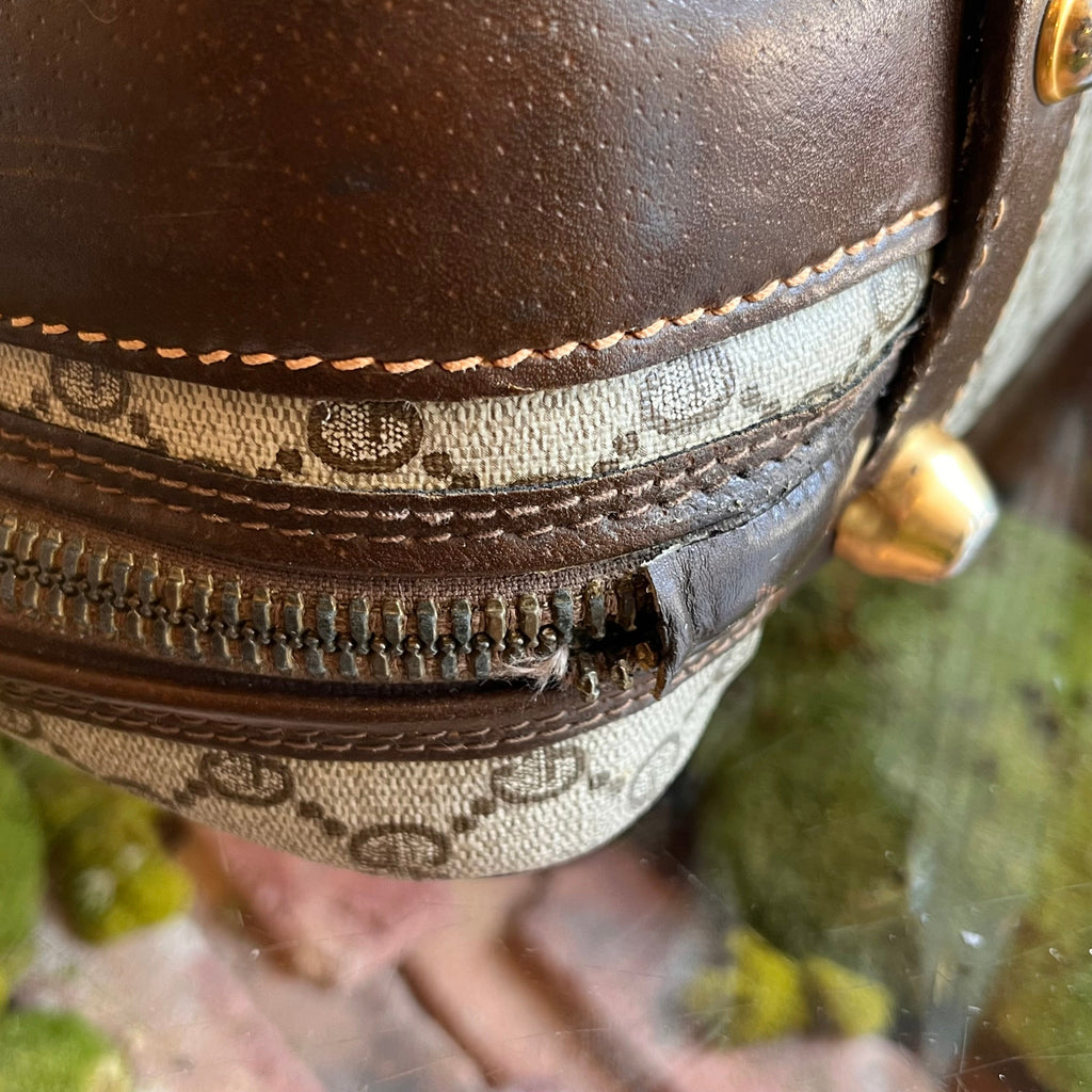 GUCCI Beige GG Supreme Canvas Vintage Suitcase