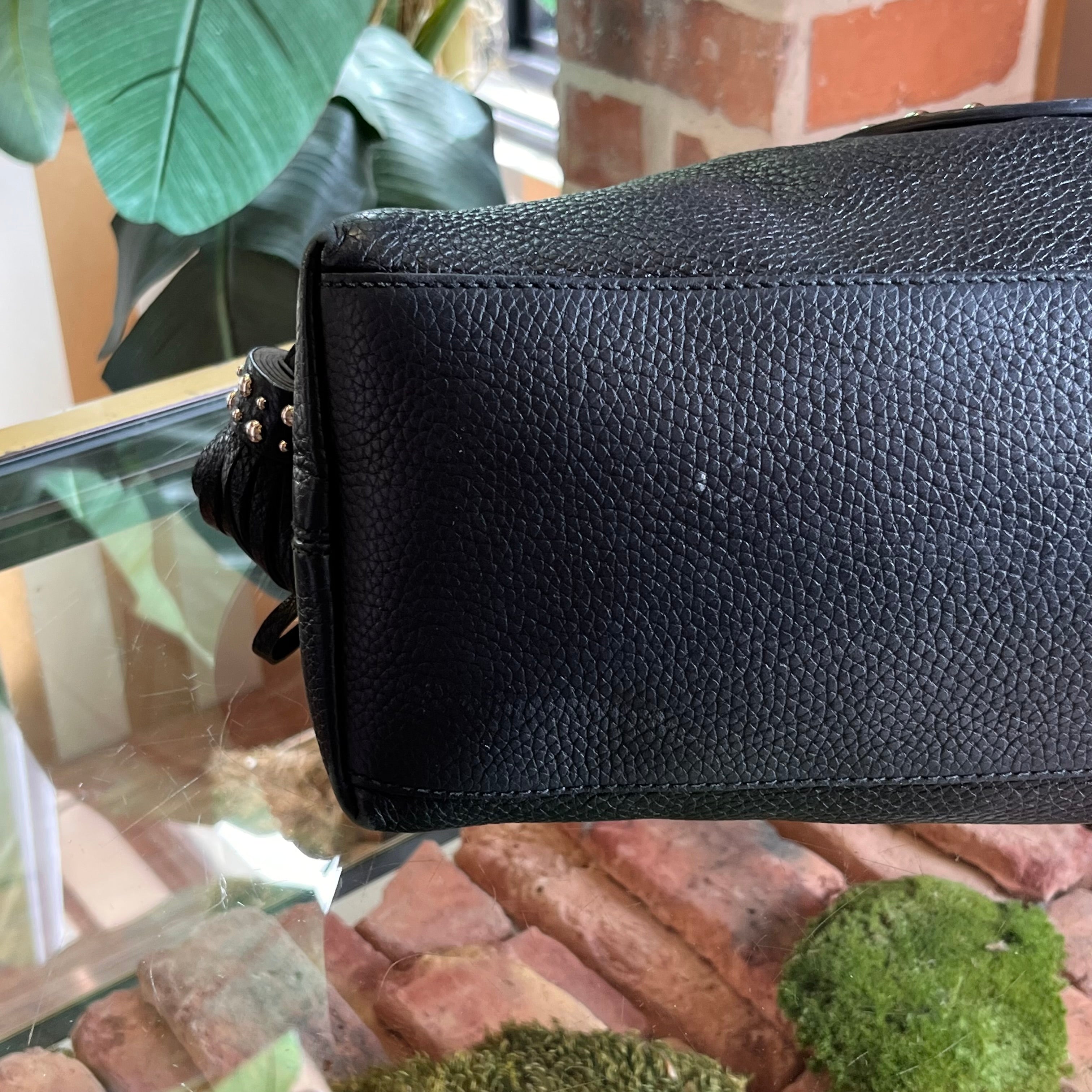 GUCCI Soho Studded Black Pebbled Calfskin Leather Chain Tote Bag