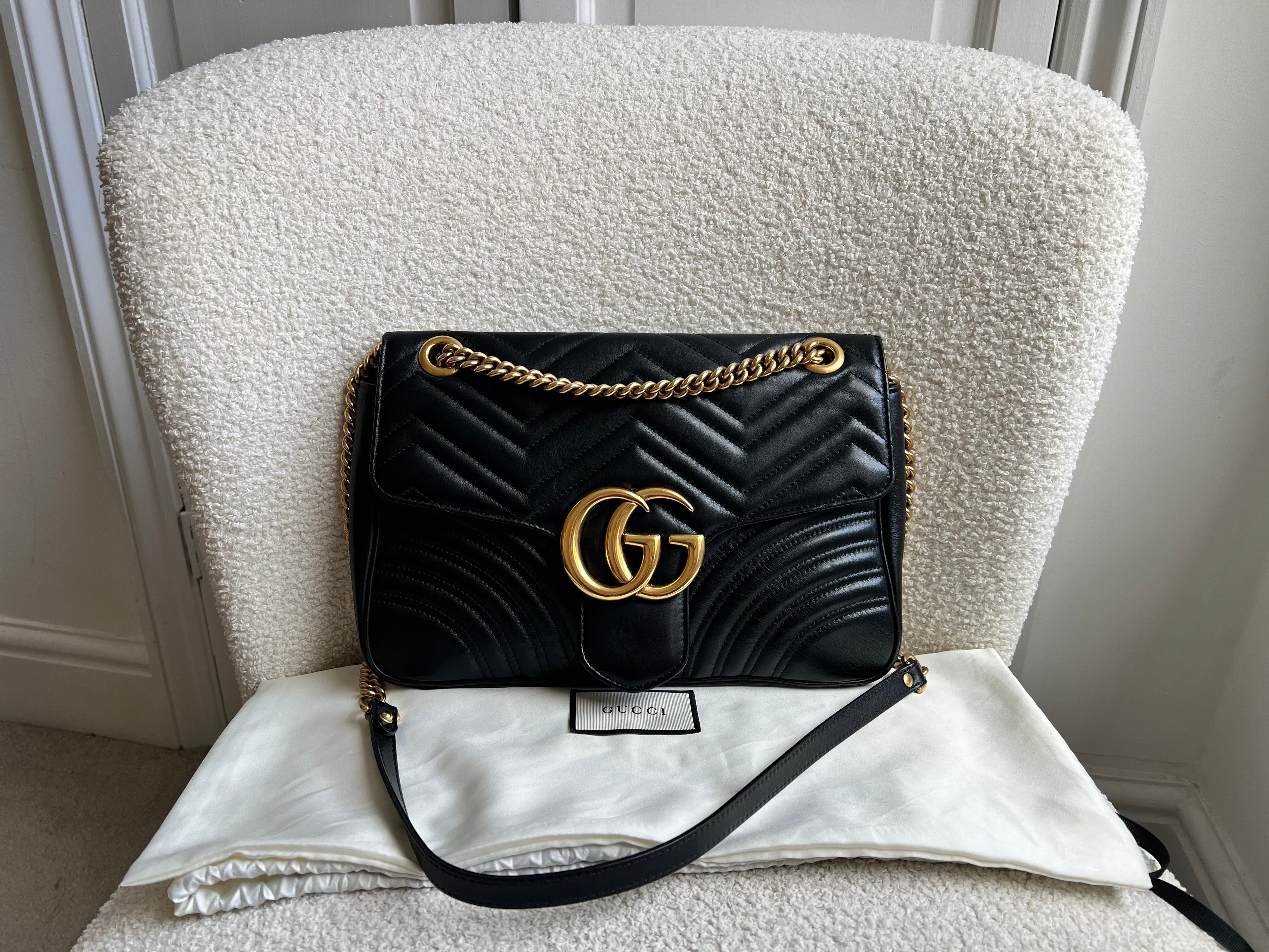 Gucci GG Black Marmont Medium Shoulder Bag (RRP £2,340)