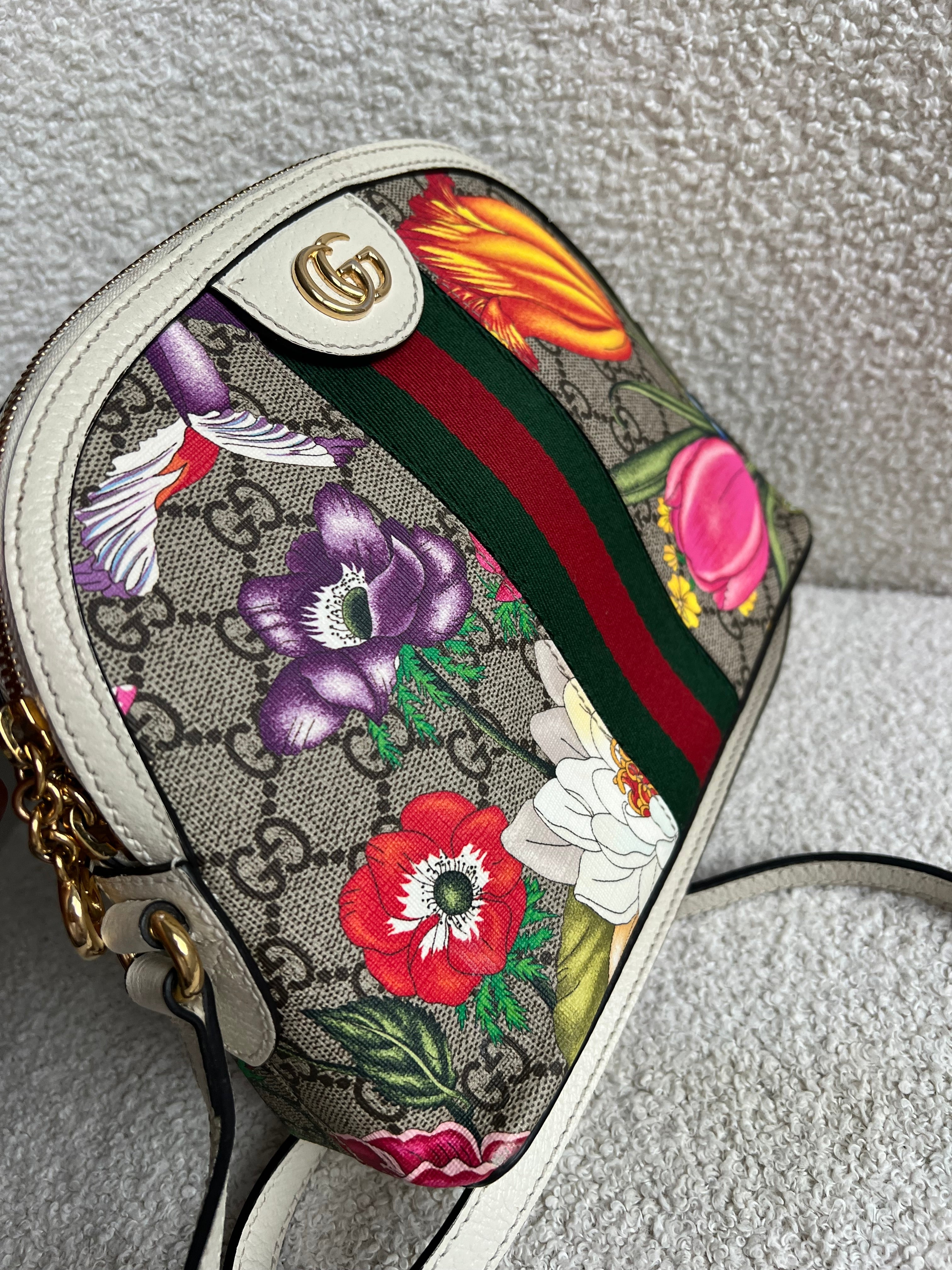 Gucci White Flora Supreme Rounded Top Shoulder Bag (RRP £1,080)