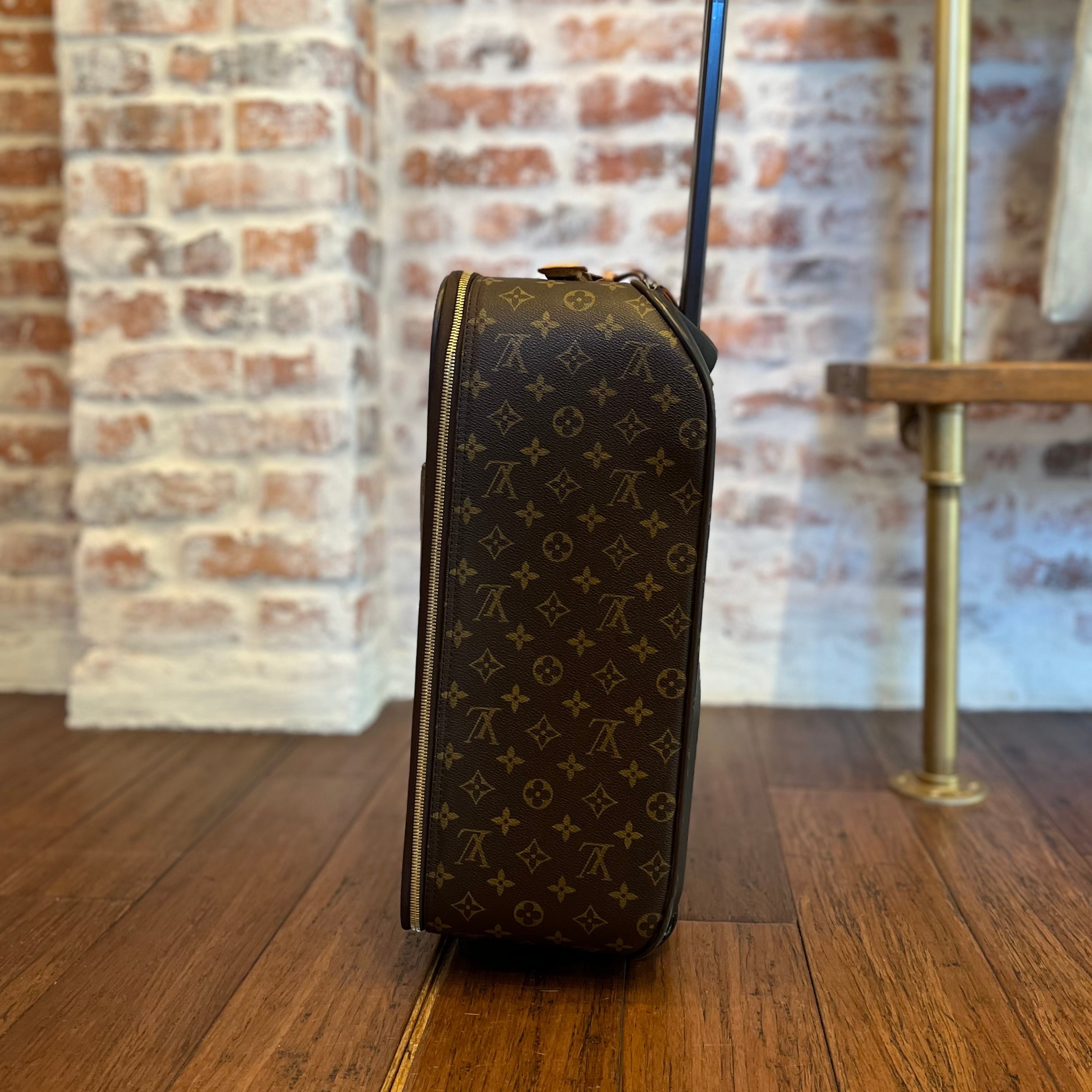 LOUIS VUITTON Pégase 45 Brown Monogram Canvas Rolling Luggage
