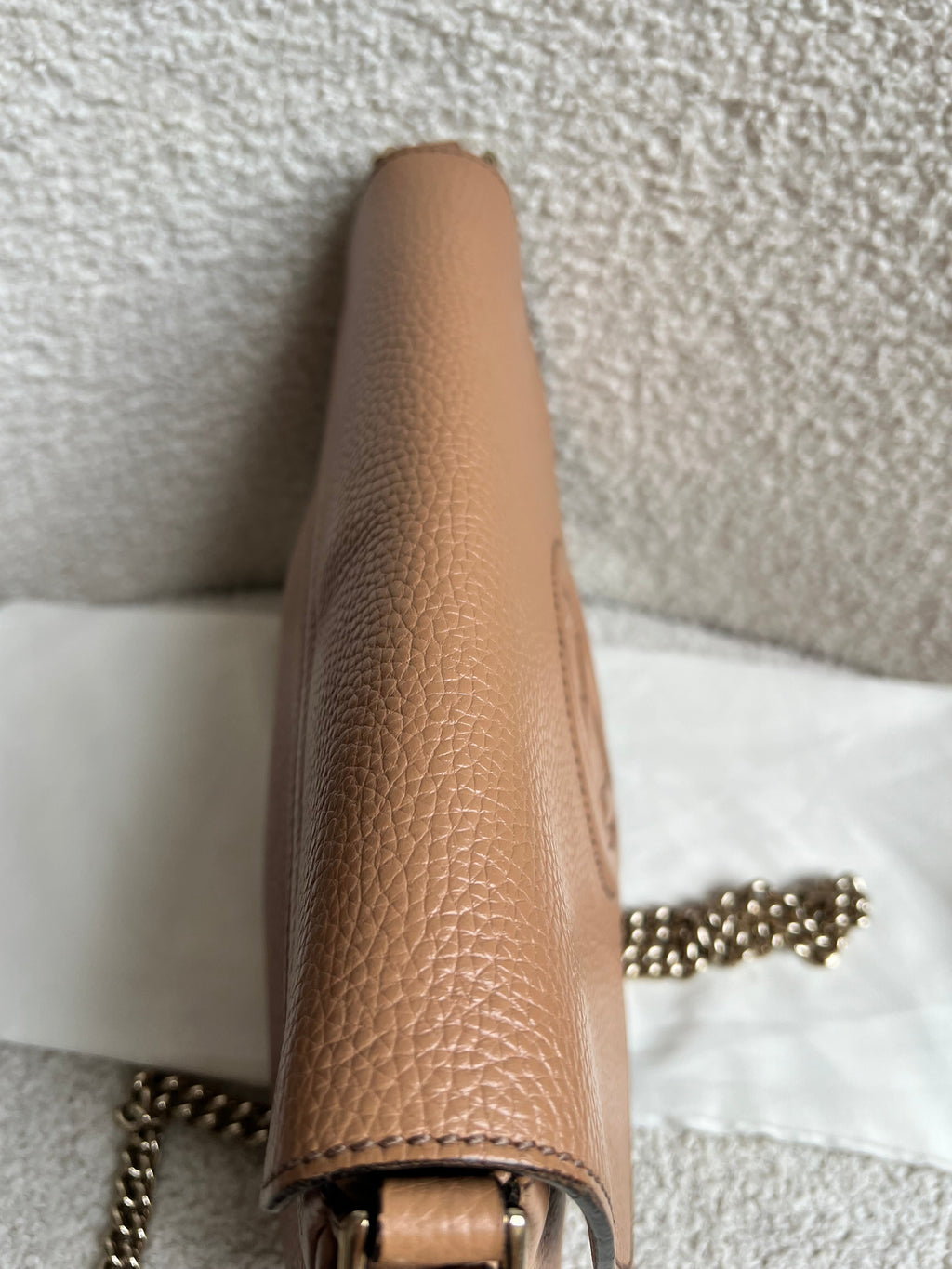 Gucci Beige Soho Chain Crossbody Flap Bag