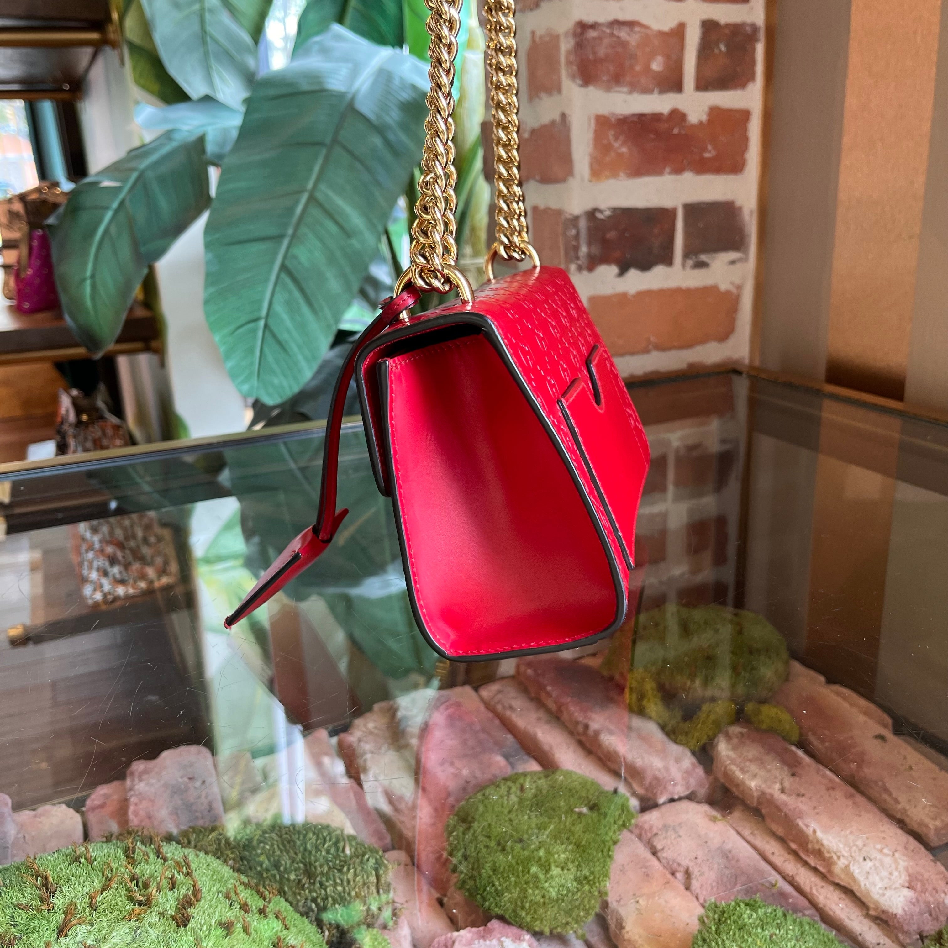 GUCCI Padlock Medium Red Guccissima Leather Shoulder Bag