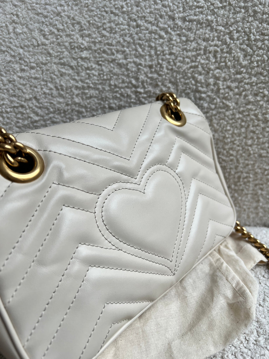 Gucci GG White Marmont Mini Shoulder Bag (RRP £1,890)