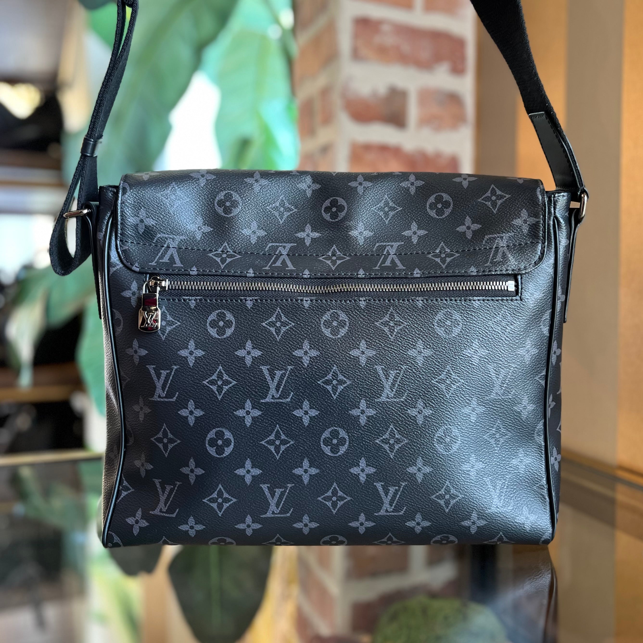 LOUIS VUITTON District MM Black Monogram Eclipse Canvas Crossbody Bag
