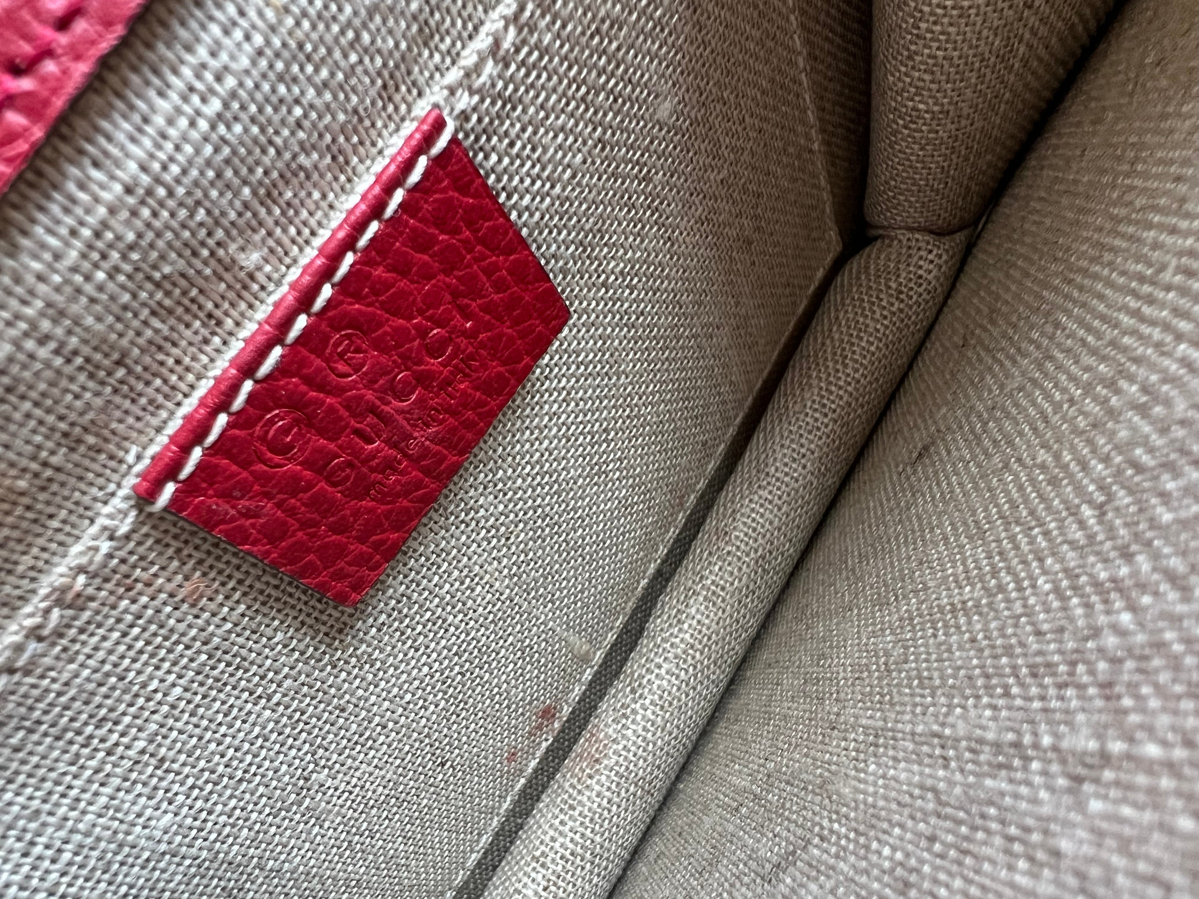 Gucci Interlocking GG Red Small Shoulder Bag