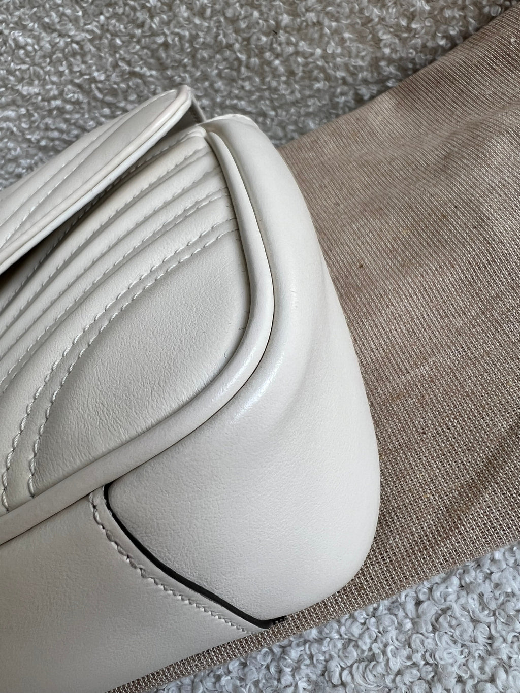 Gucci GG White Marmont Small Shoulder Bag (RRP £1890)