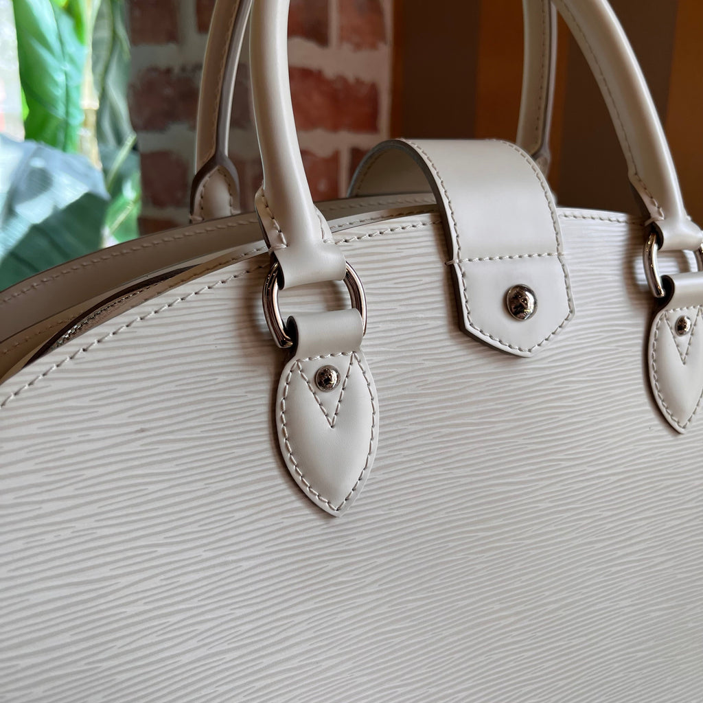LOUIS VUITTON Pont Neuf White Epi Leather Satchel Bag