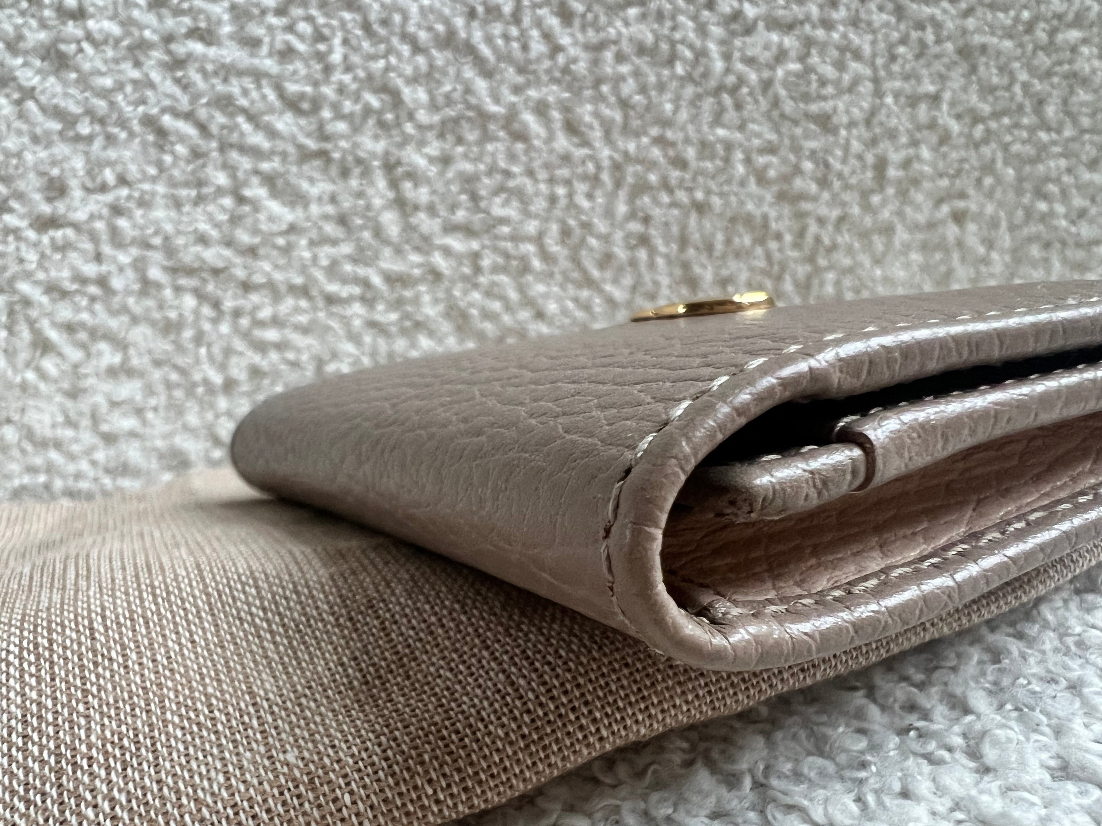 Gucci Beige Marmont Card Holder