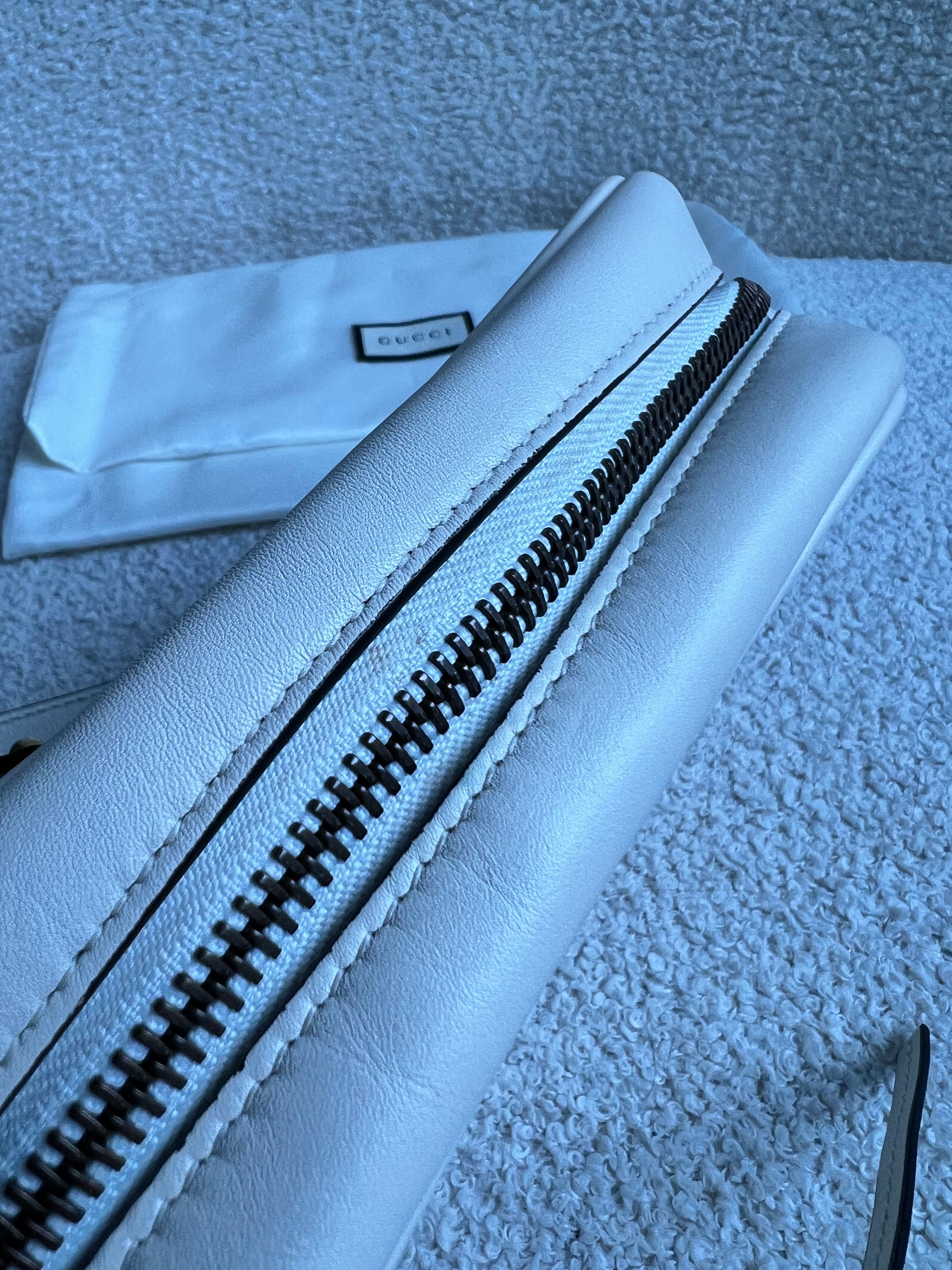 Gucci GG White Marmont Mini Shoulder Bag (RRP £1,360)