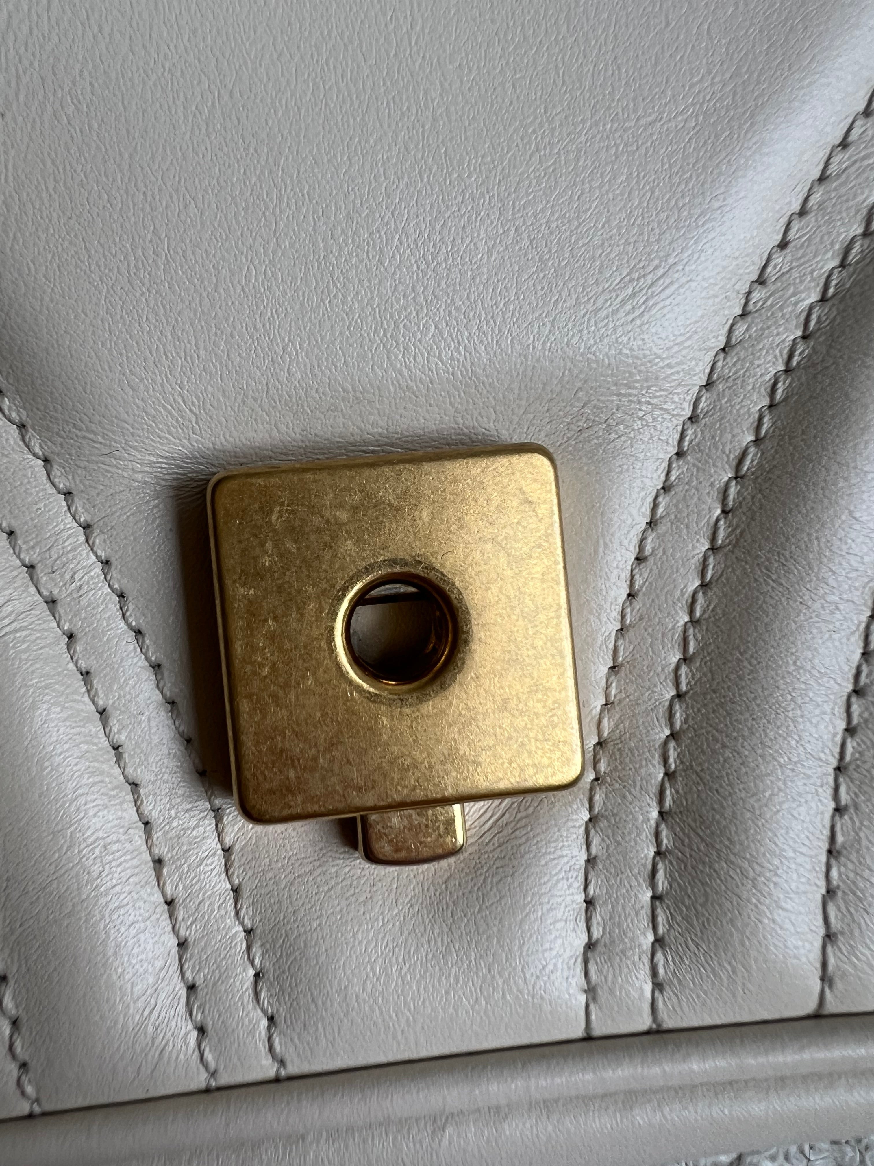 Gucci GG White Marmont Small Shoulder Bag (RRP £1890)