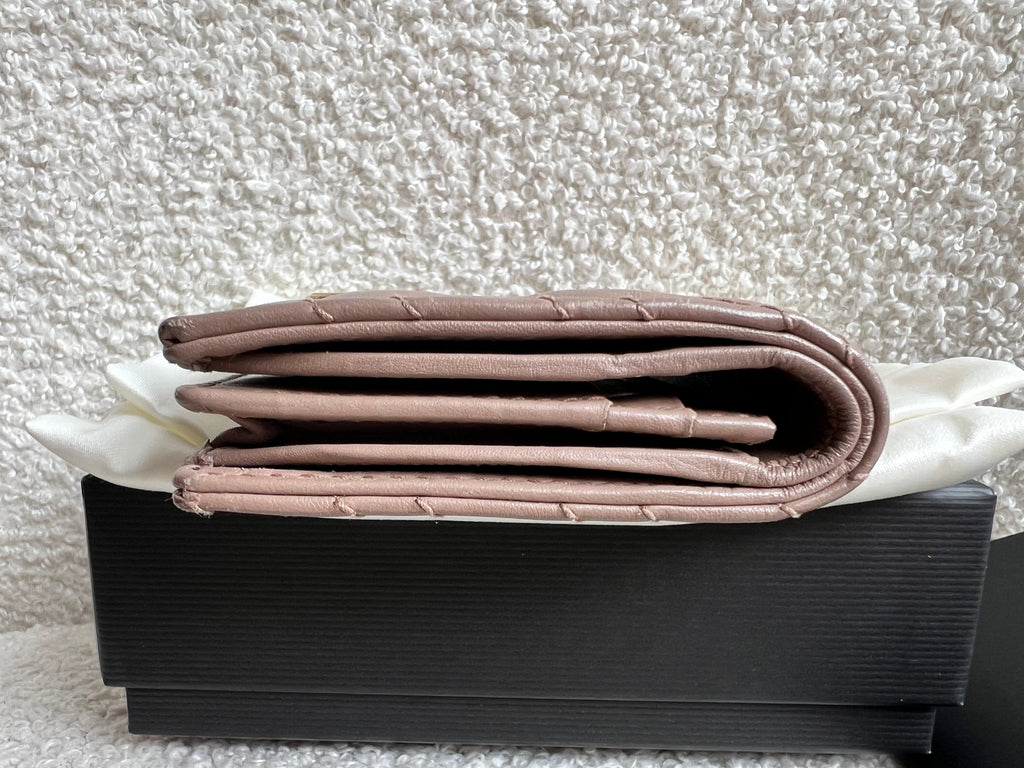 Gucci GG Dusty Pink Marmont Matelassé Card Case Wallet (RRP £410)