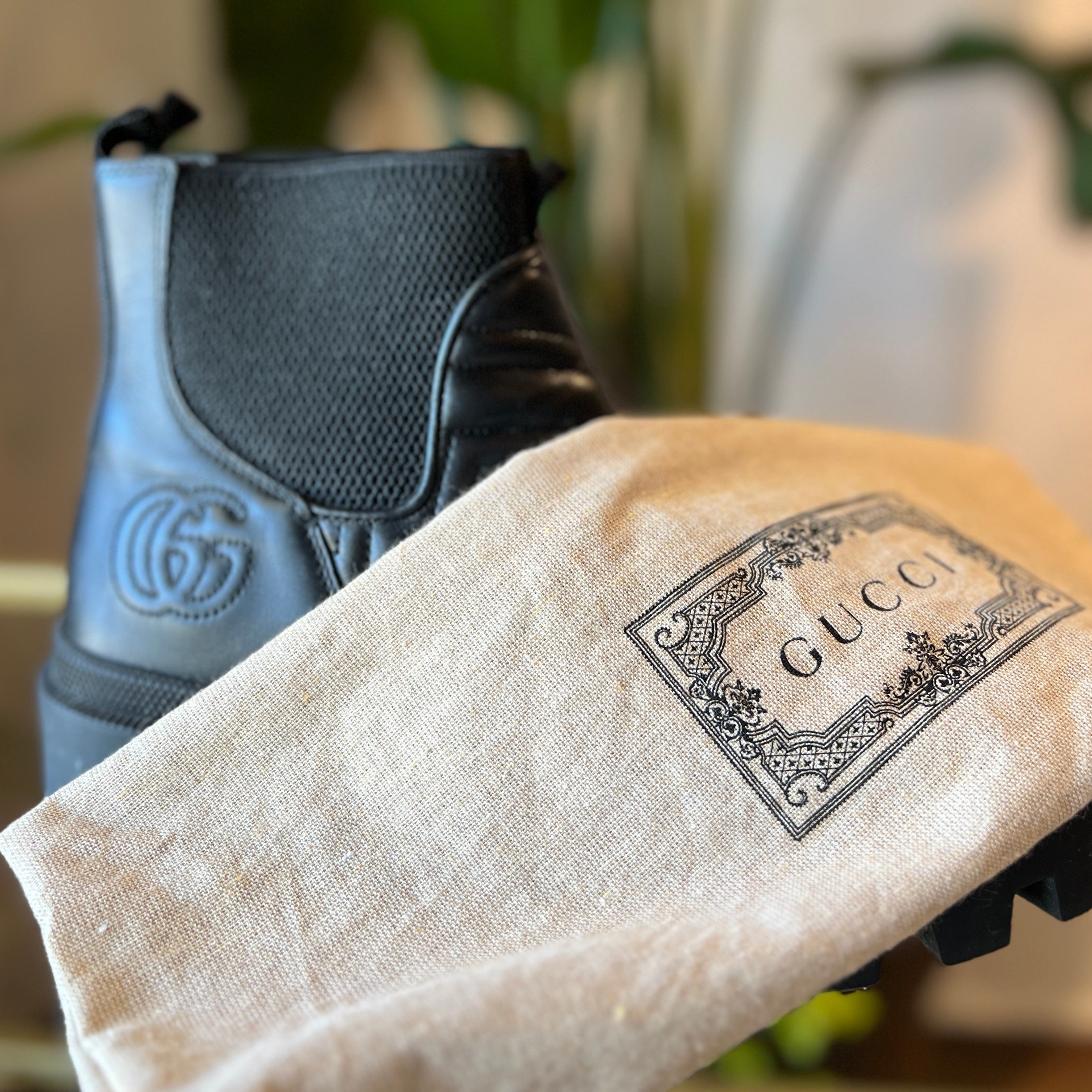 GUCCI GG Canvas Canvas Chelsea Boots SZ 37