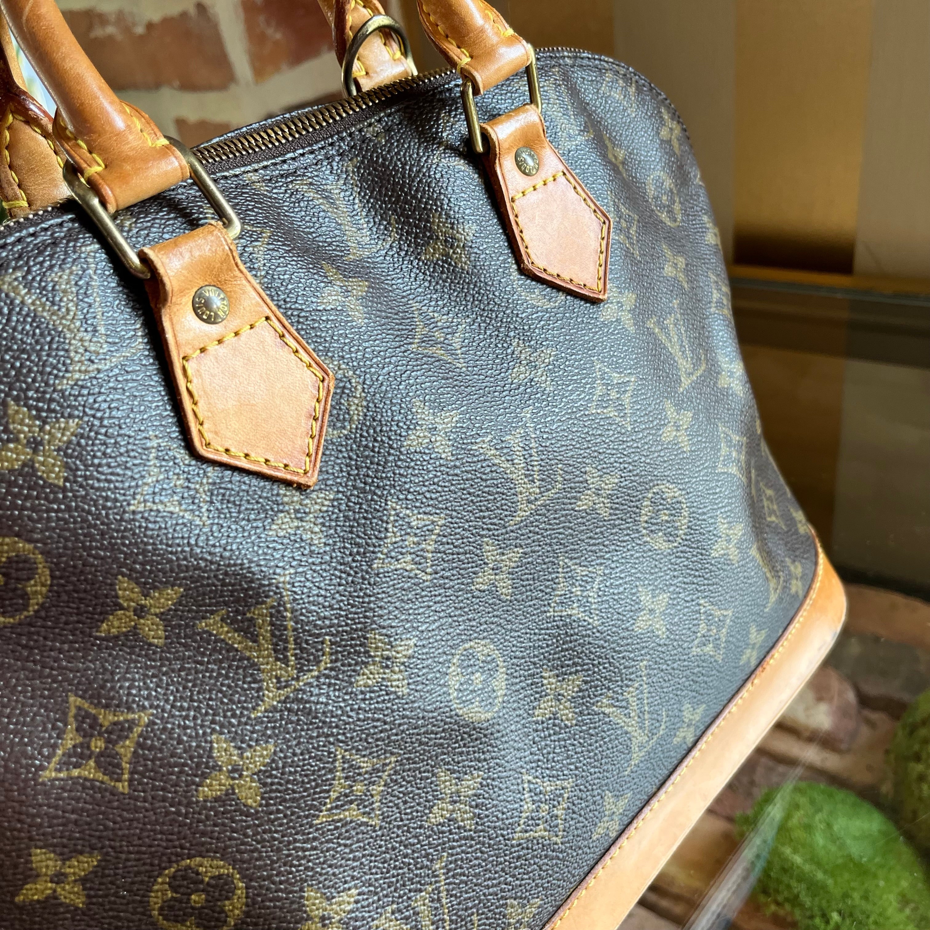 LOUIS VUITTON Vintage Alma PM Brown Monogram Canvas Top Handle