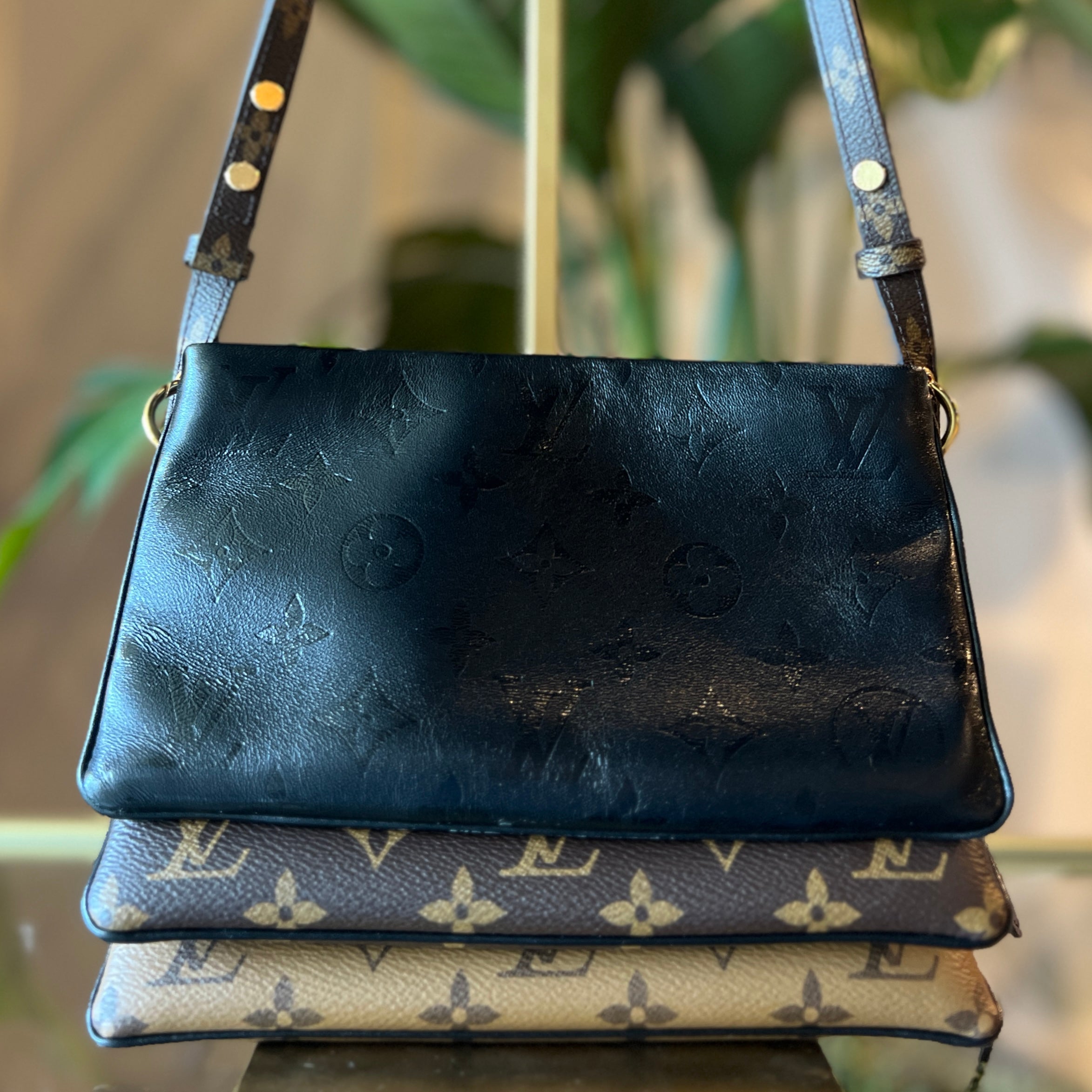 LOUIS VUITTON Monogram Reverse LV3