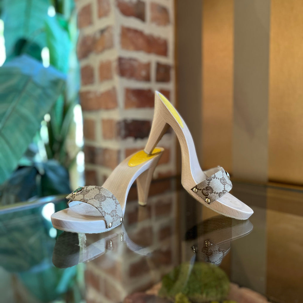 GUCCI GG Canvas Beige Guccissima Heels SZ 6.5