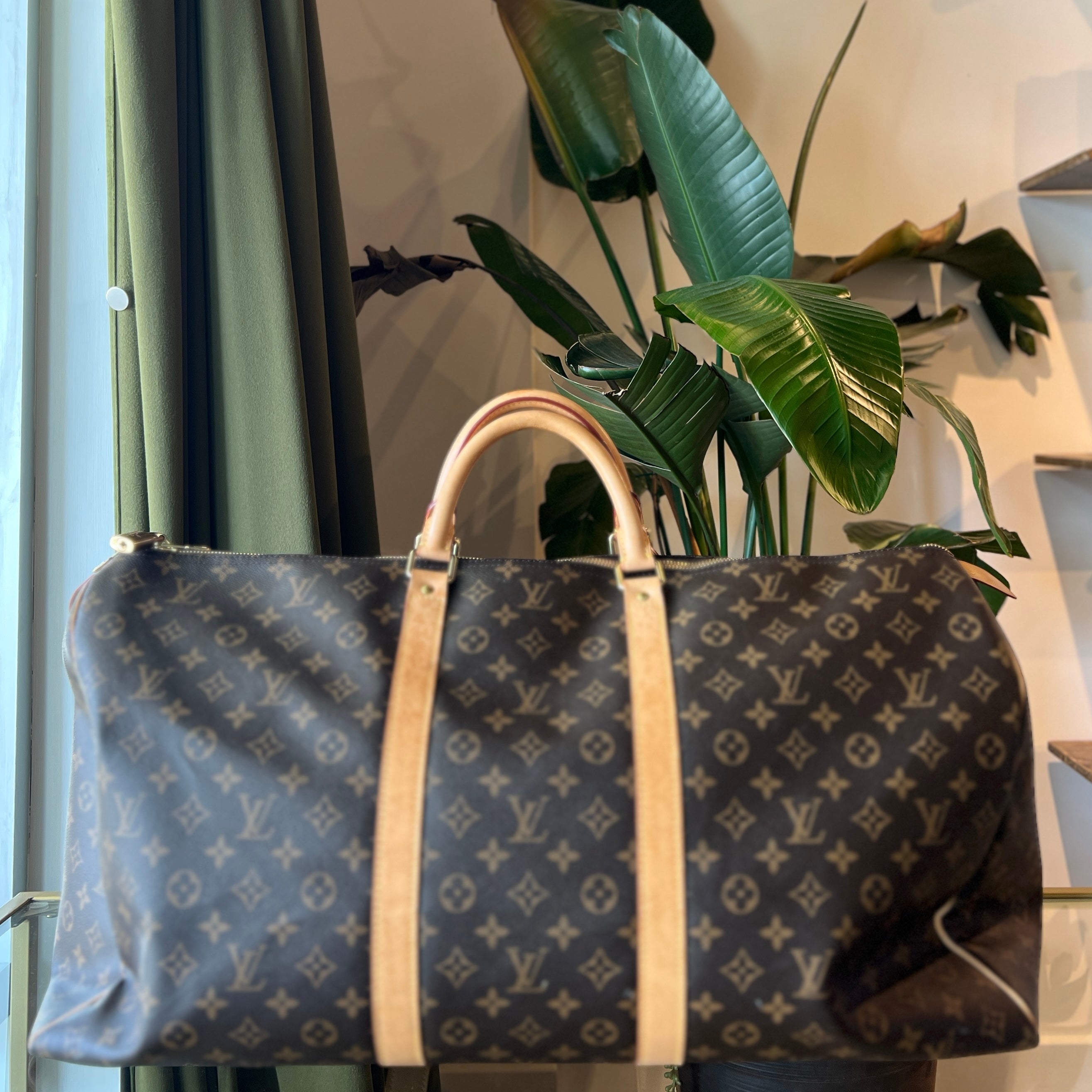 LOUIS VUITTON Monogram Keepall 60