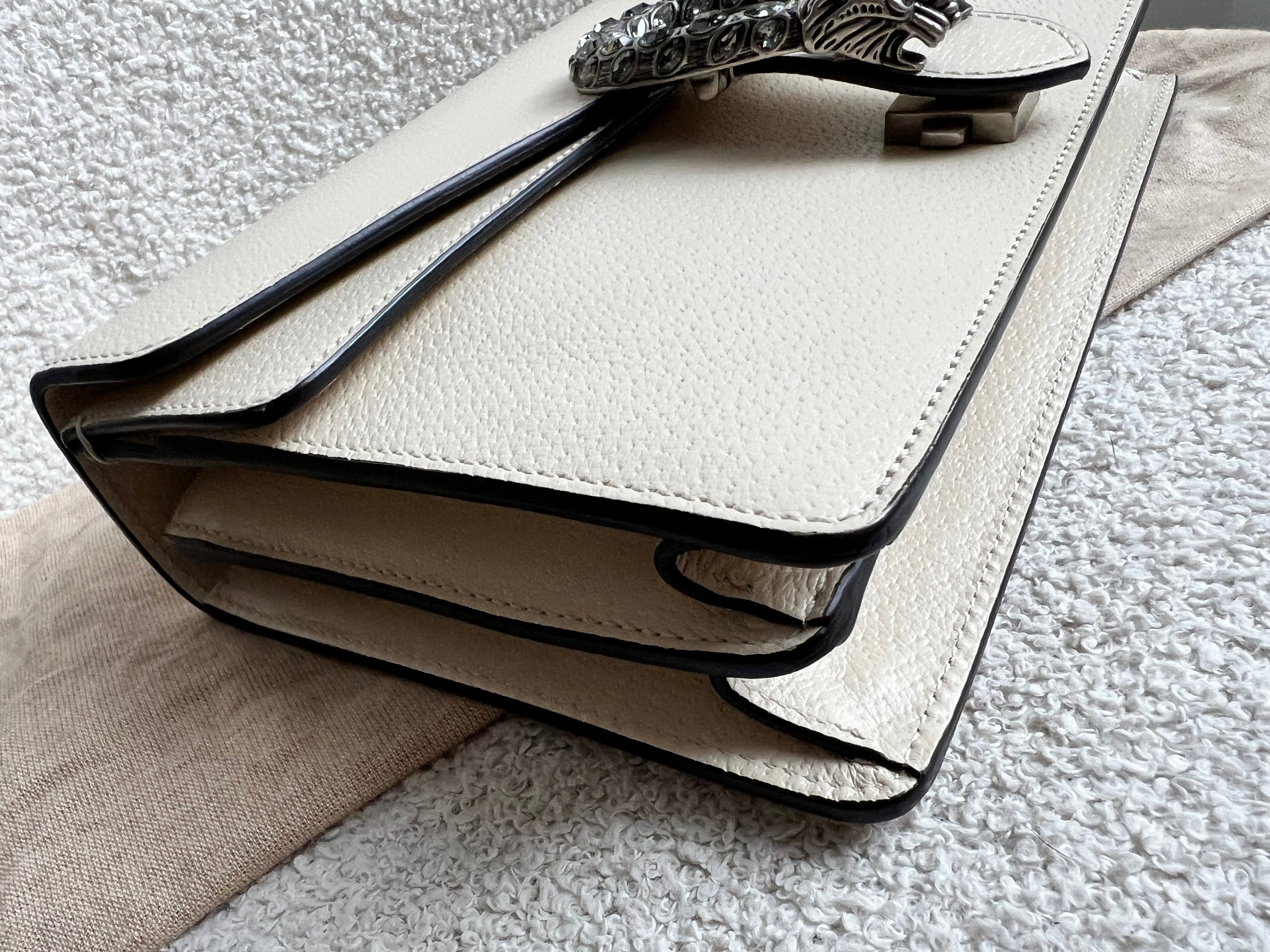 Gucci Dionysus GG White Small Shoulder Bag (RRP £2,670)