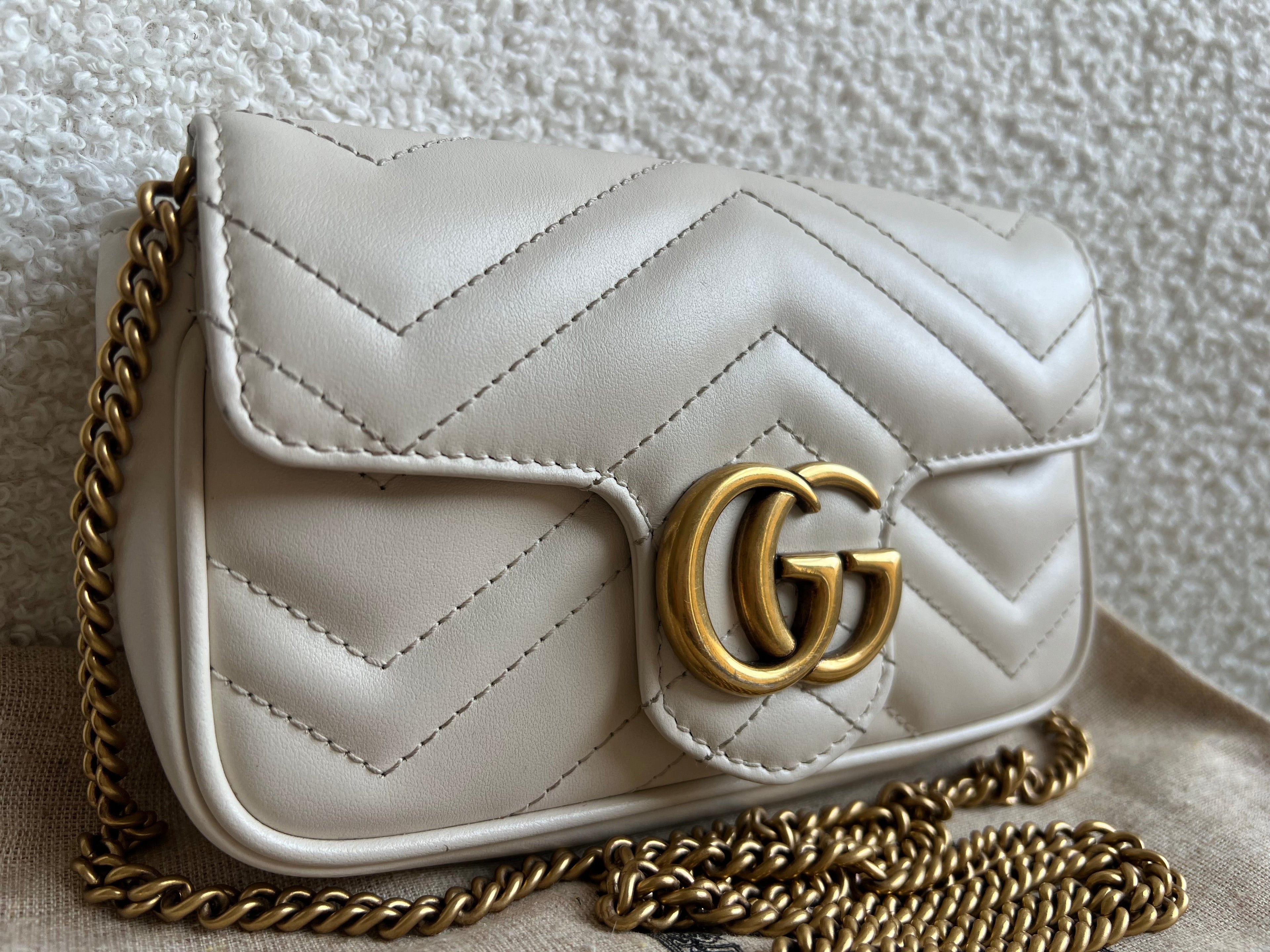 Gucci GG White Marmont Super Mini Shoulder Bag (RRP £985)