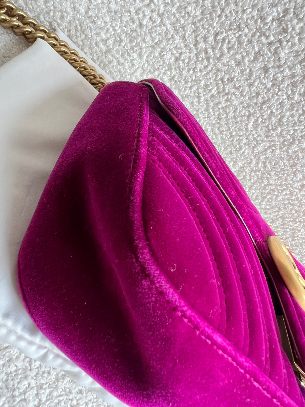 Gucci GG Fuchsia Velvet Marmont Small Shoulder Bag (RRP £1490)
