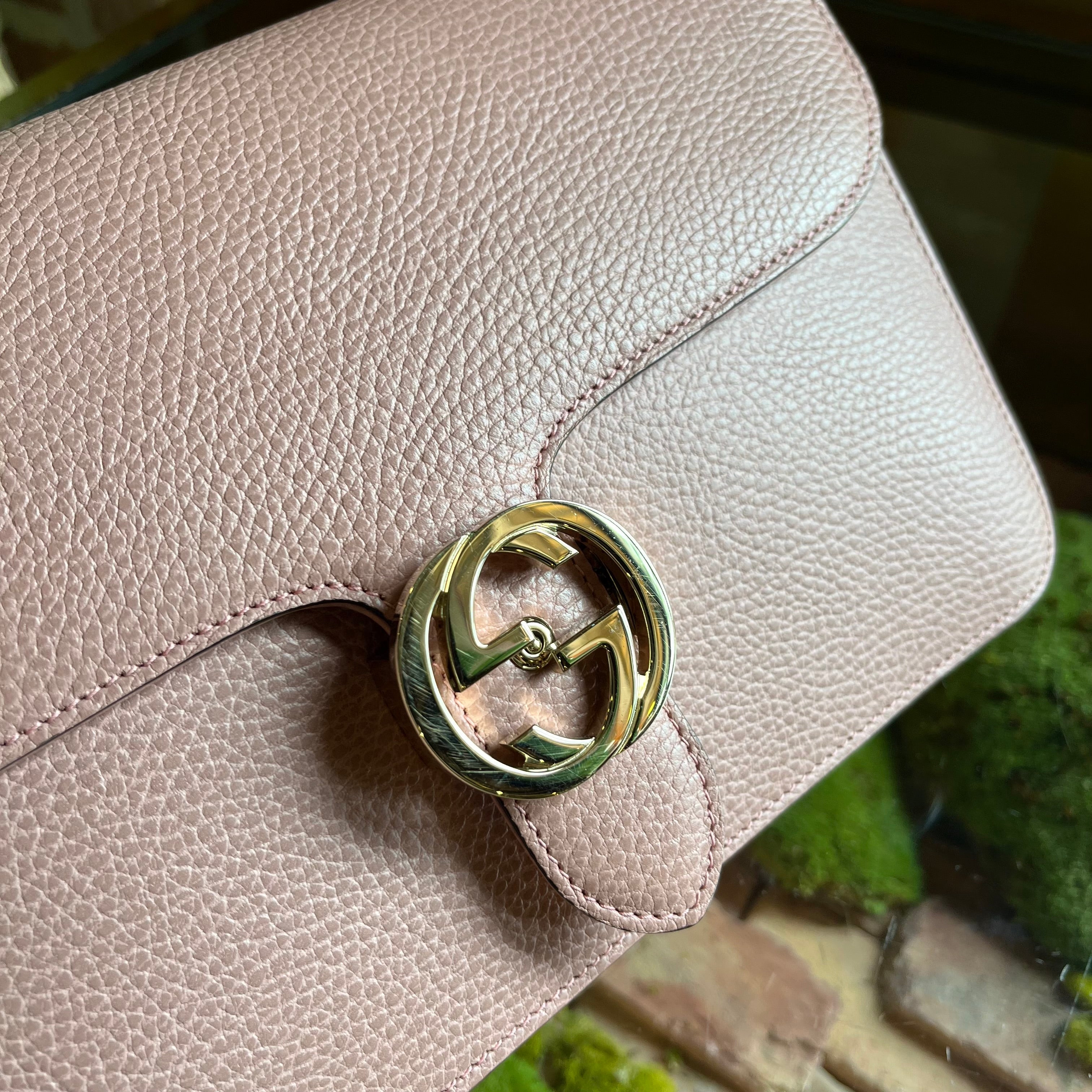 GUCCI Medium Interlocking G Dollar Calfskin Shoulder Bag