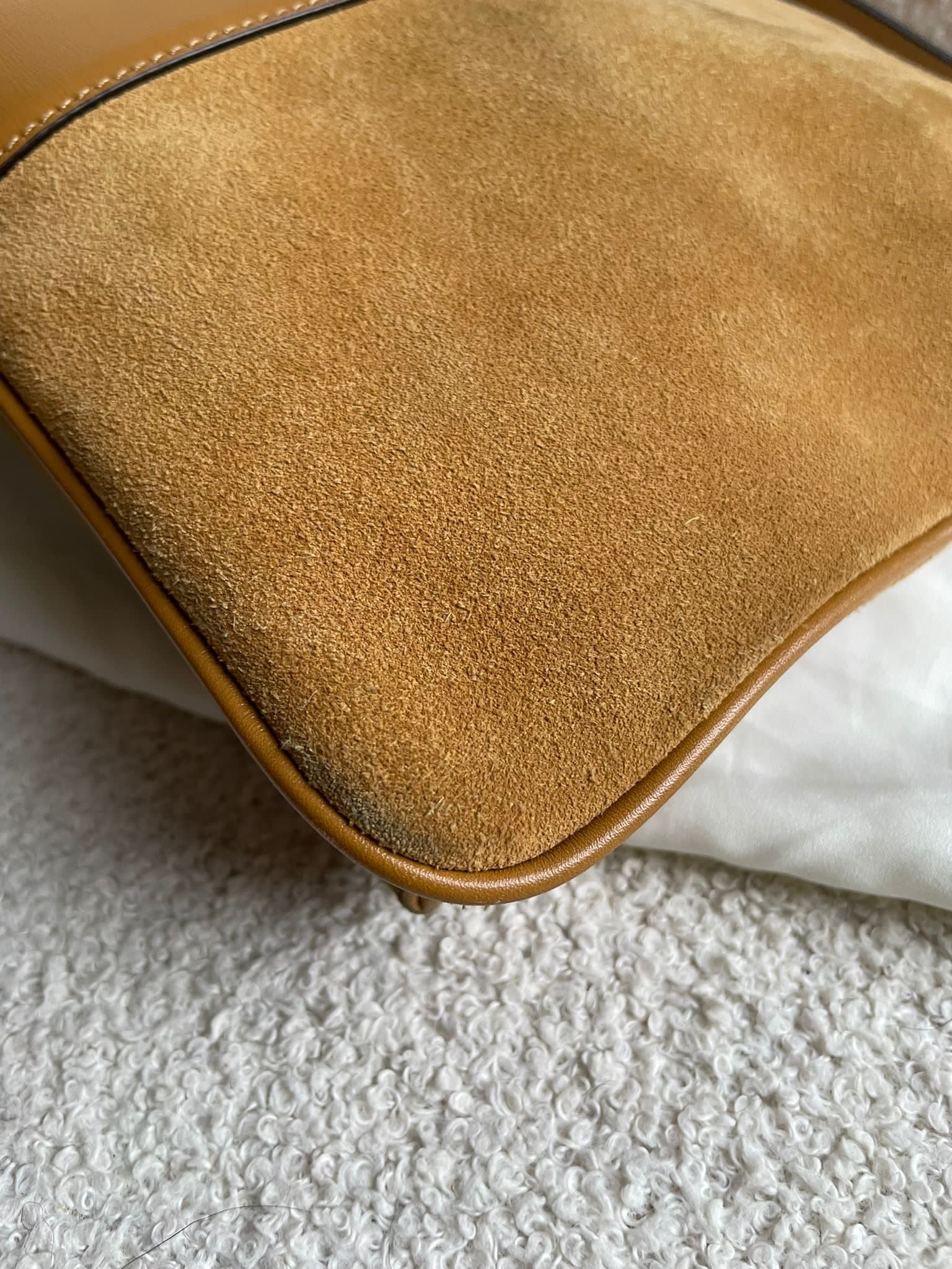 Gucci Arli Shoulder Bag