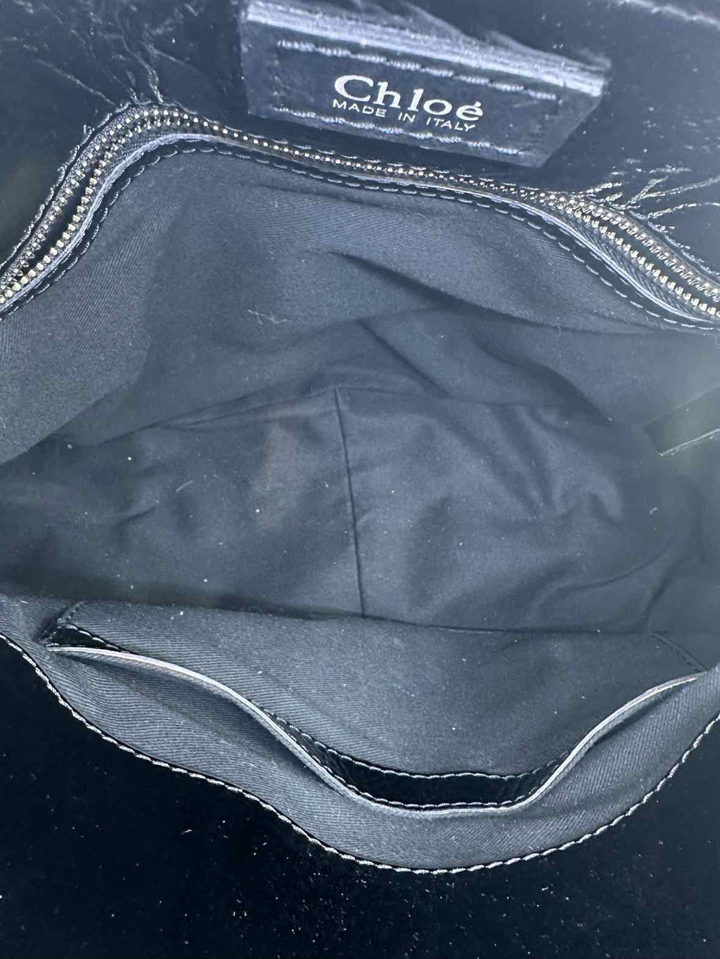 CHLOE Black Patent Leather Ribbed Handbag
