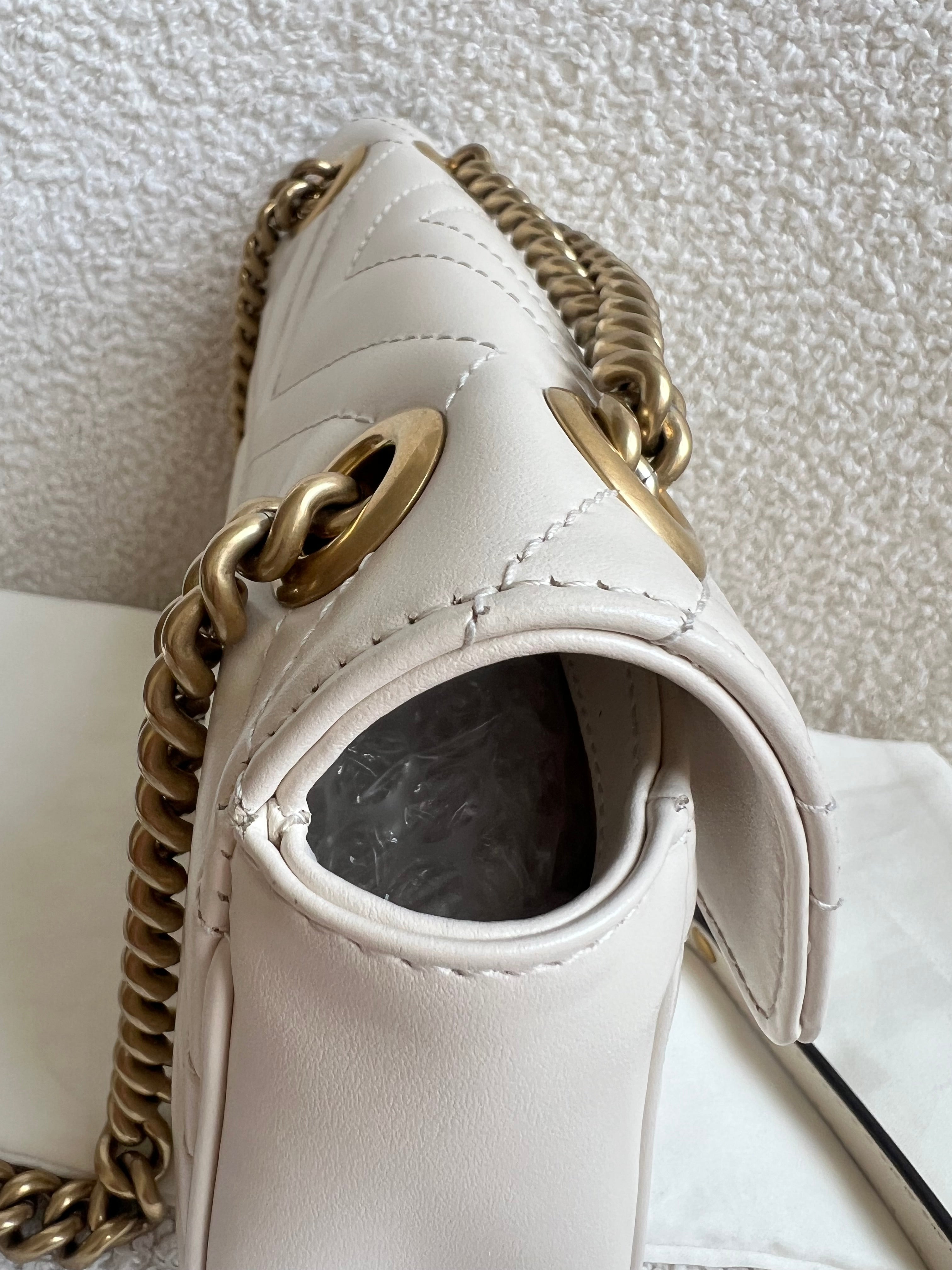 Gucci GG White Marmont Mini Shoulder Bag (RRP £1,890)