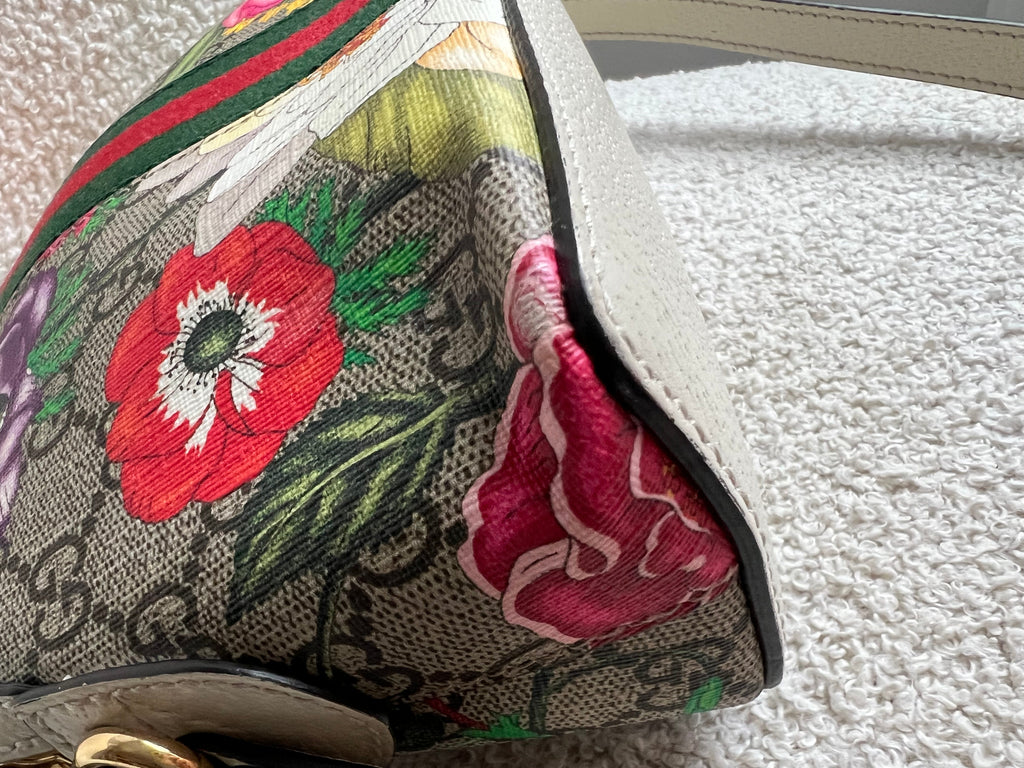 Gucci White Flora Supreme Rounded Top Shoulder Bag (RRP £1,080)