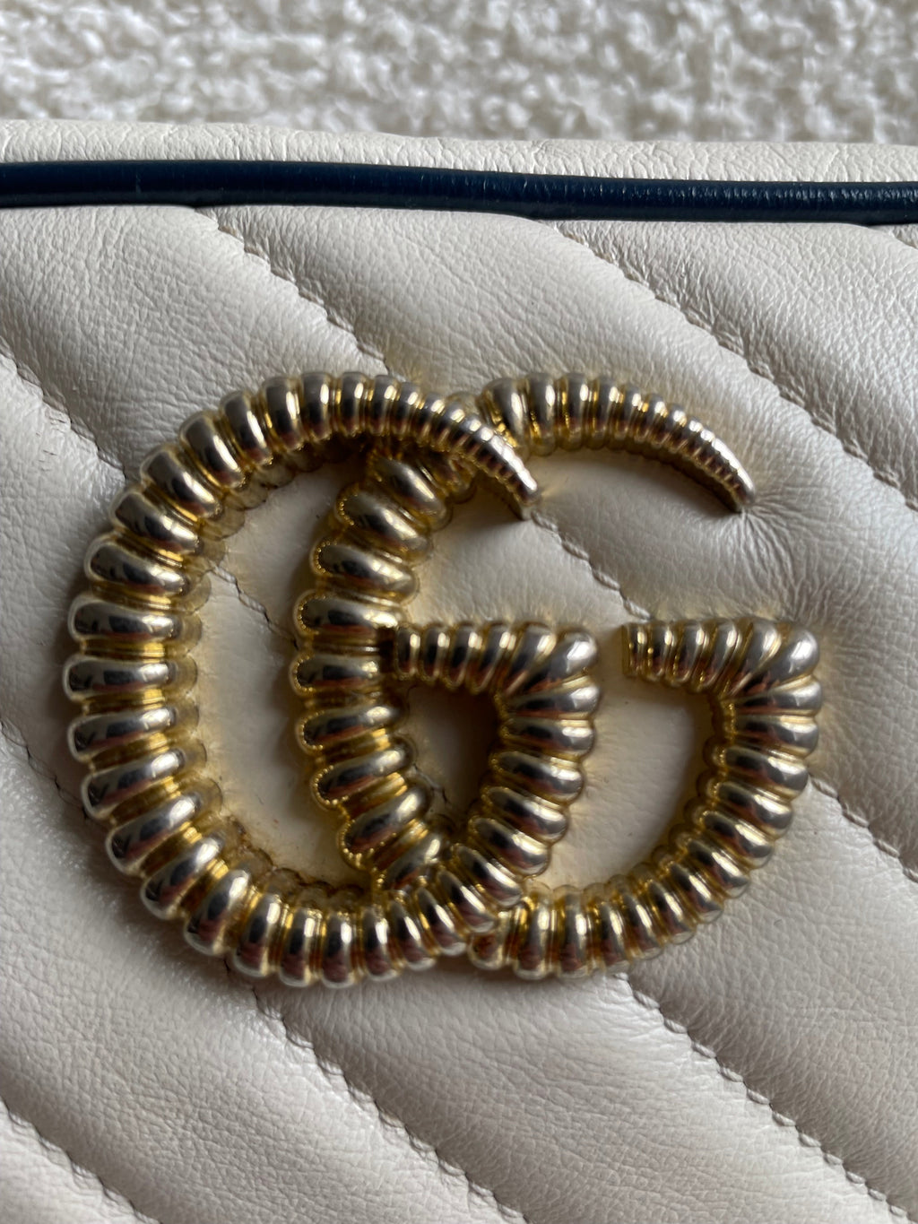 Gucci Torchon GG White Marmont Small Shoulder Bag