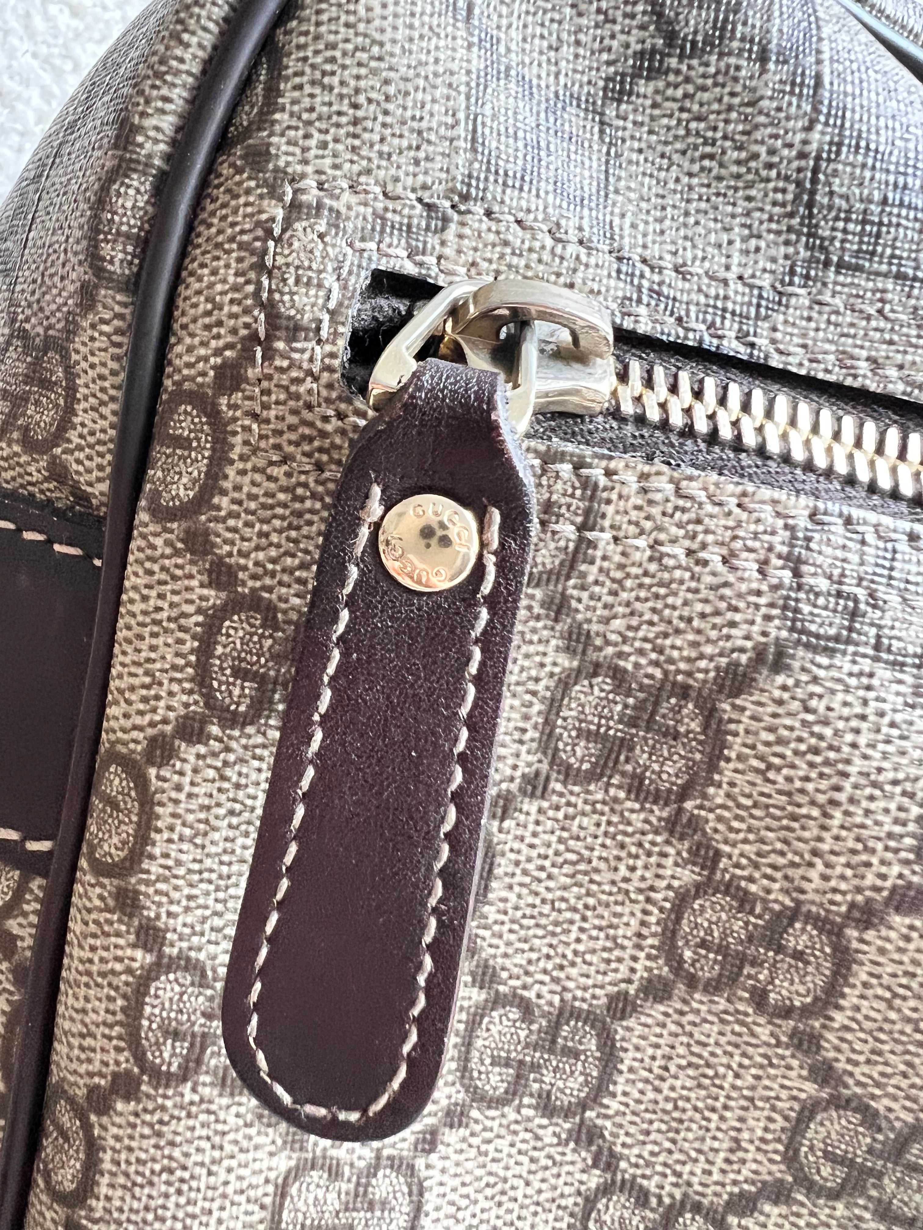 Gucci GG Supreme Canvas Shoulder Bag