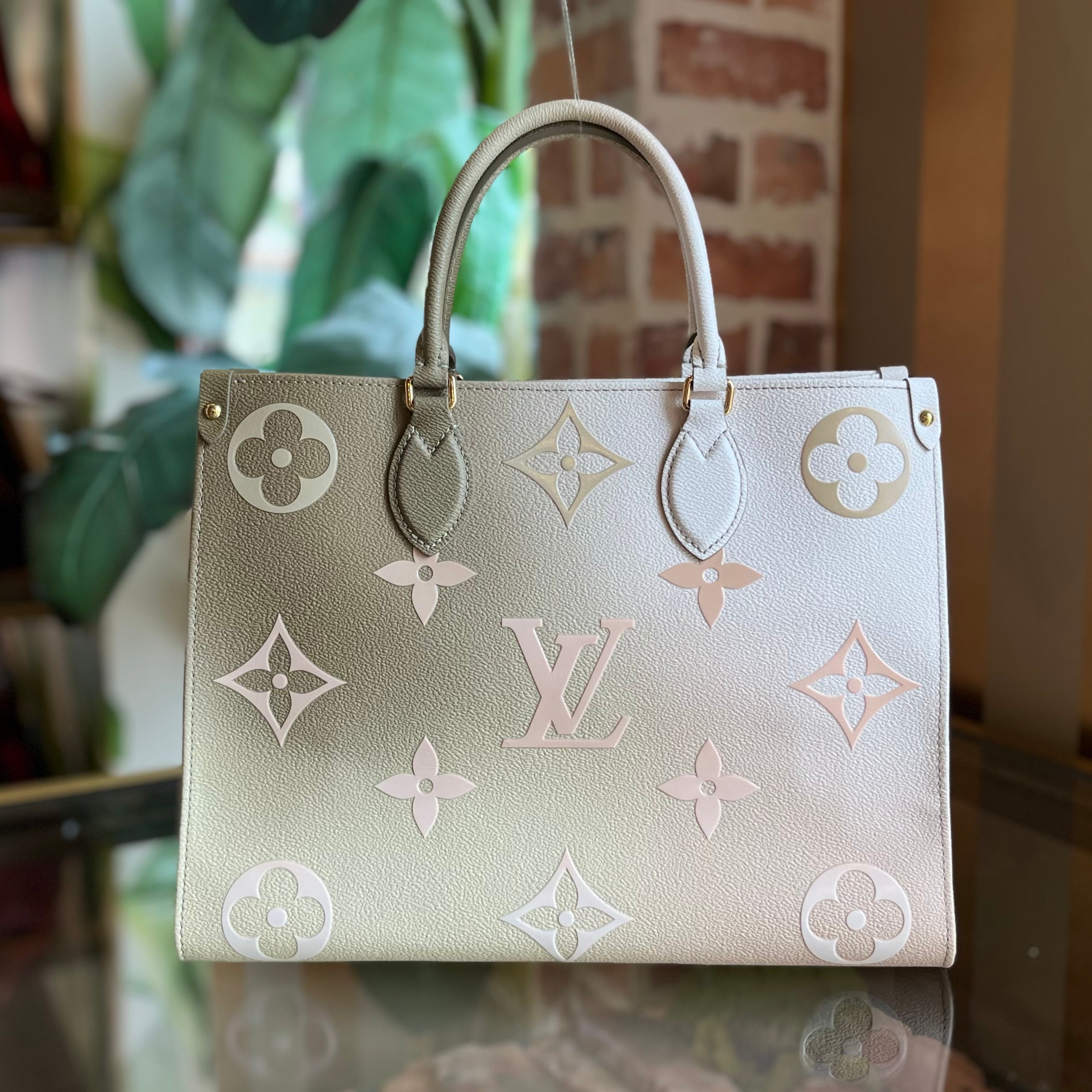 LOUIS VUITTON OnTheGo MM Sunset Kaki Spring in the City Monogram Canvas Tote