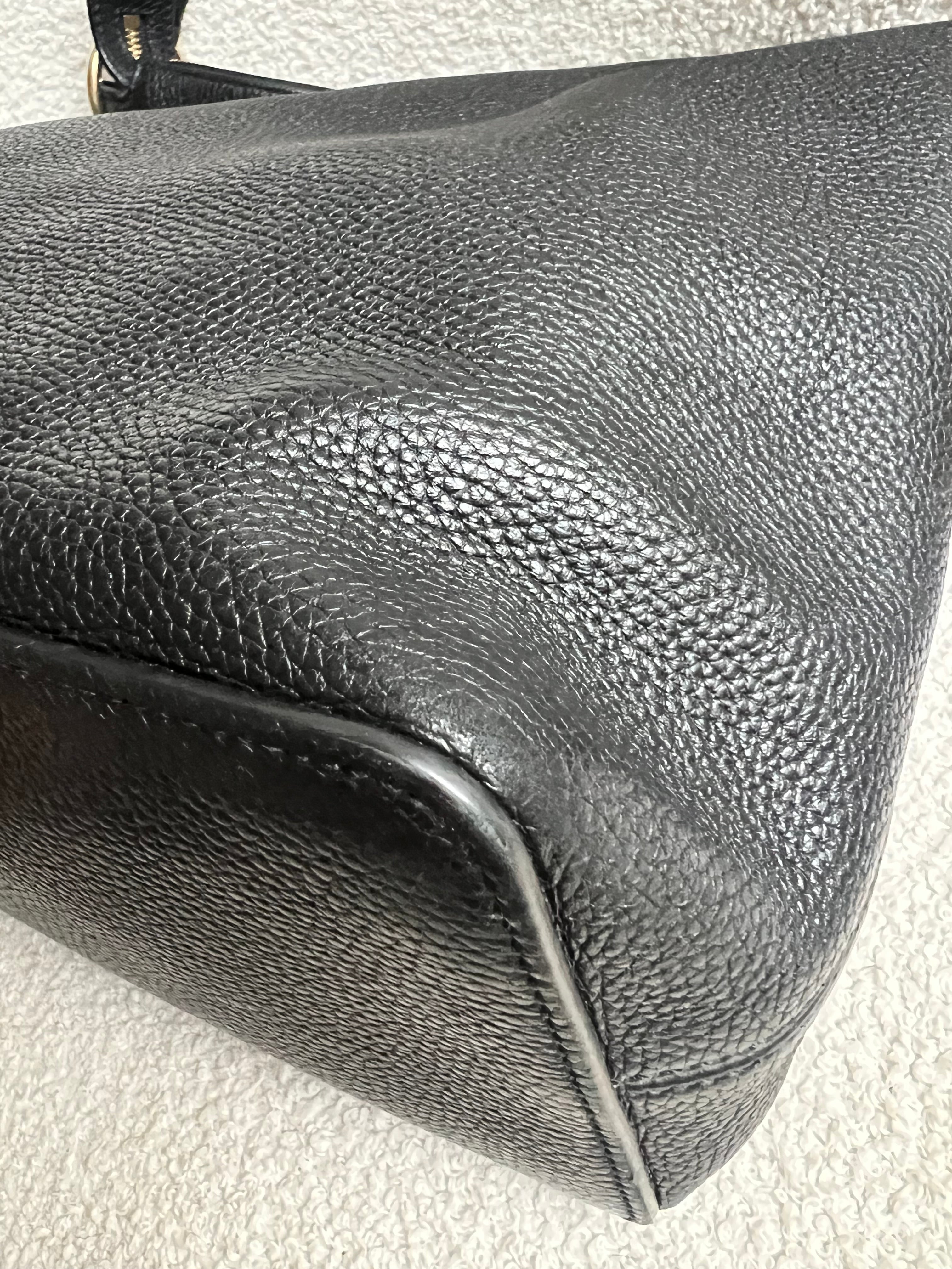 Gucci Soho Large Hobo in Black Pebbled Calfskin
