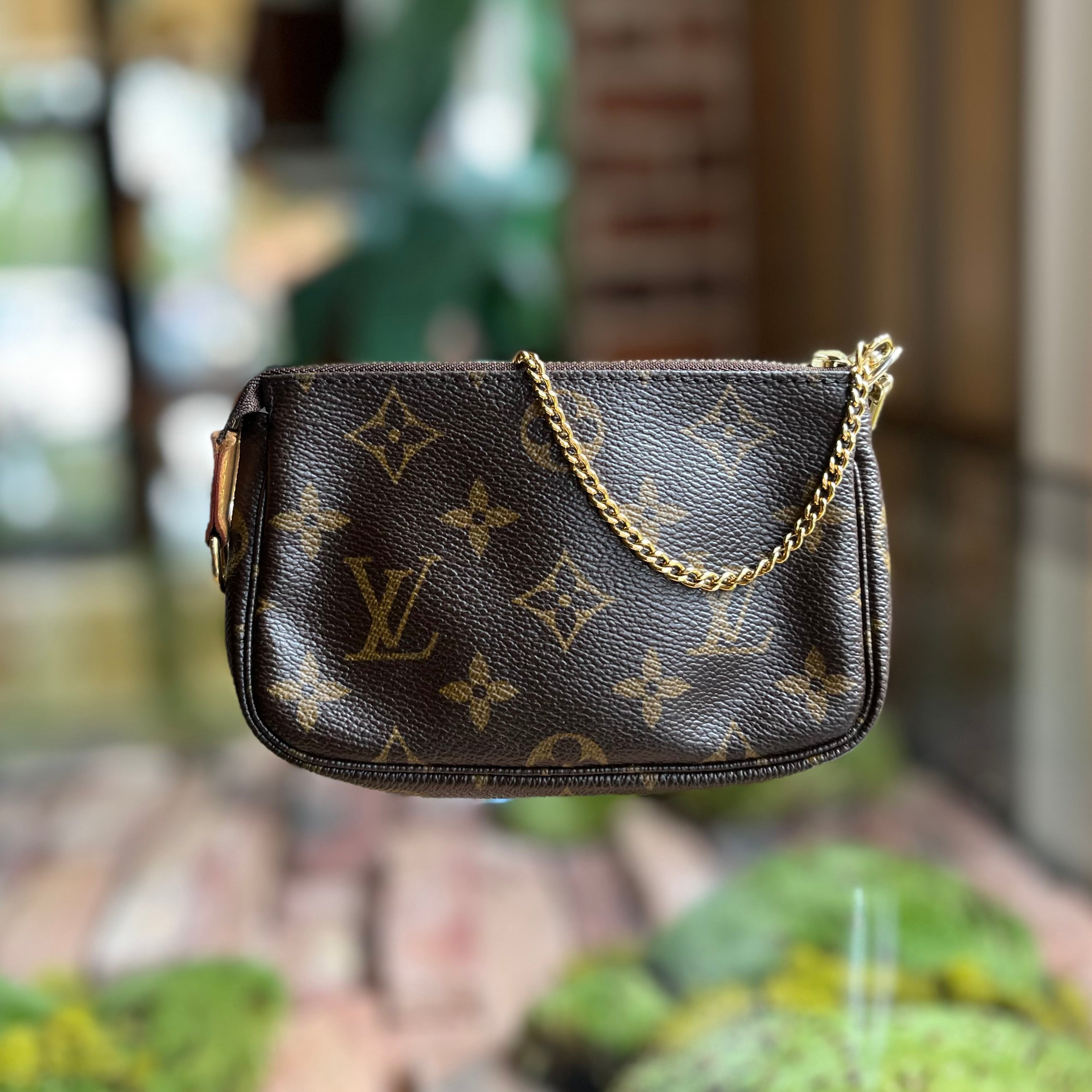 LOUIS VUITTON Mini Pochette Accessories Brown Monogram Canvas Handbag