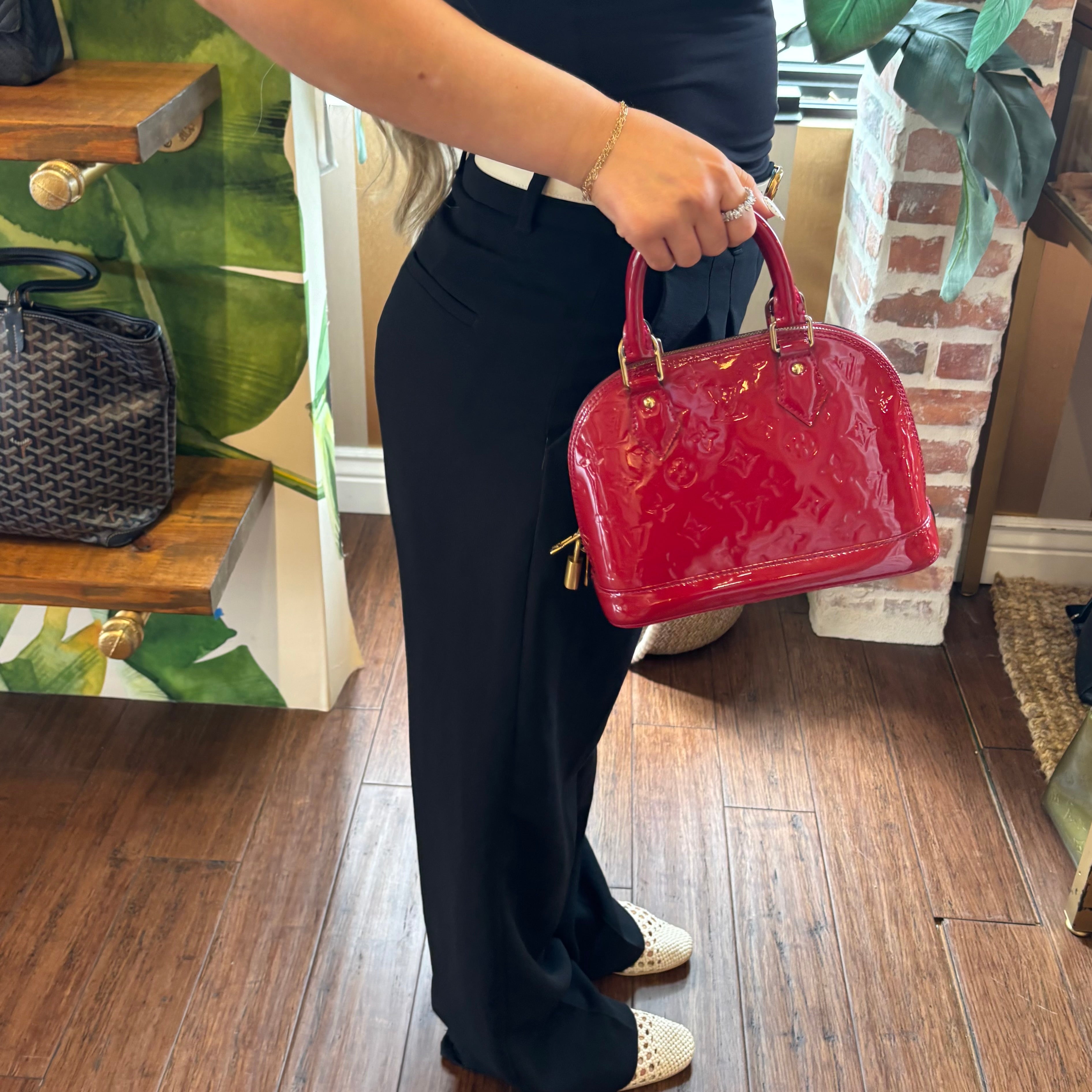 LOUIS VUITTON Red Alma Vernis BB