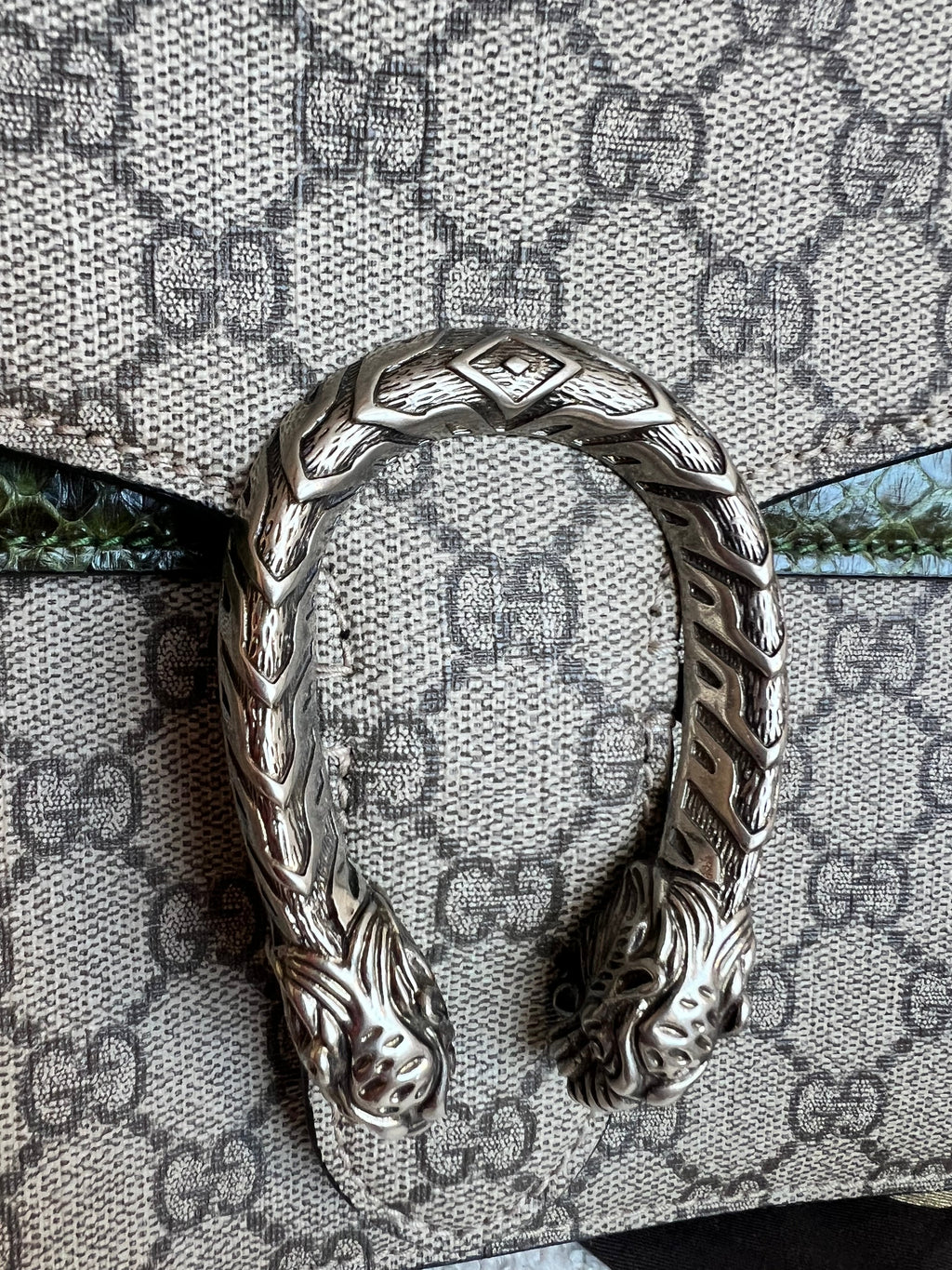 Gucci Dionysus GG Supreme Medium Shoulder Bag (RRP £2,450)