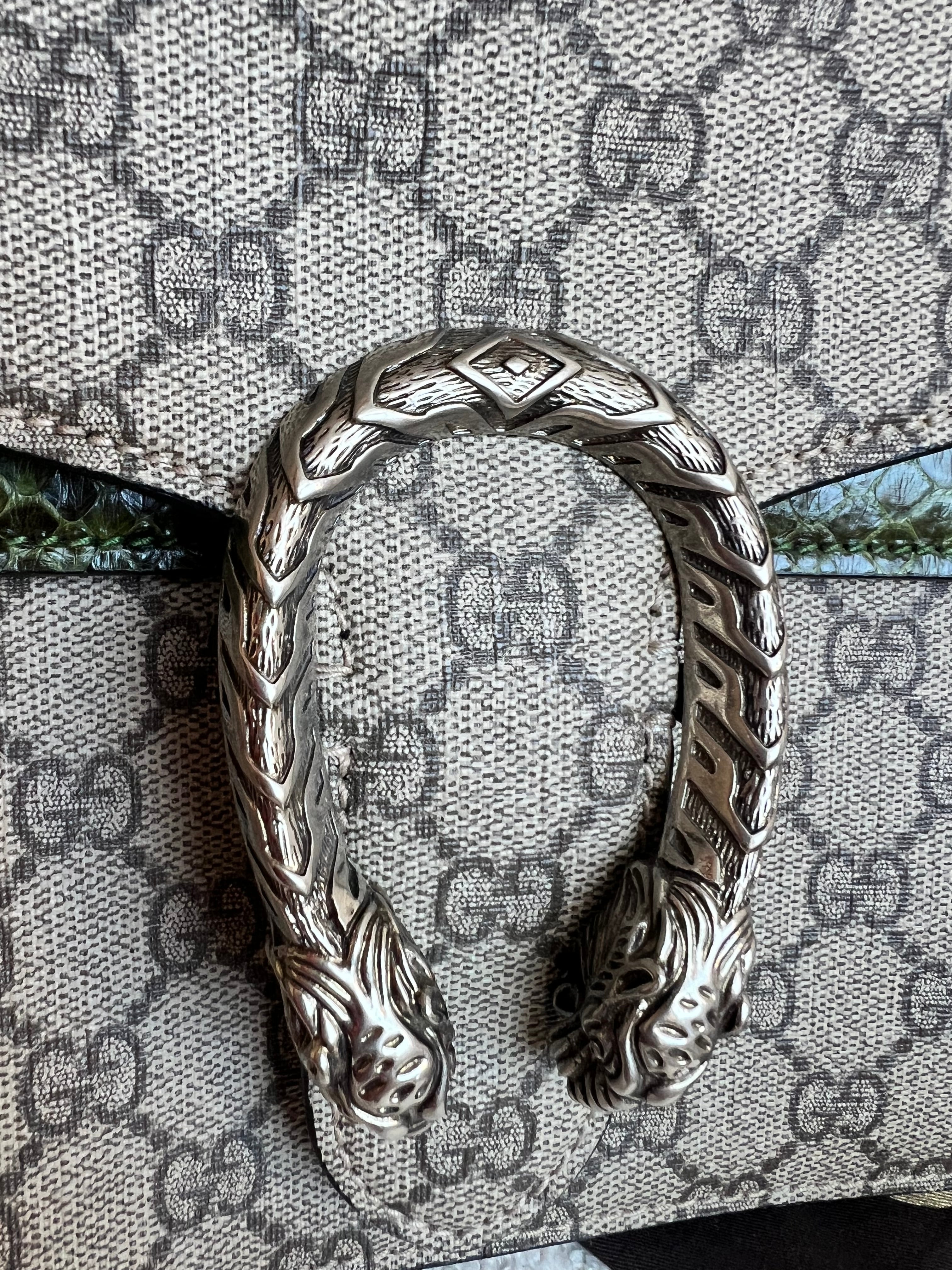 Gucci Dionysus GG Supreme Medium Shoulder Bag (RRP £2,450)