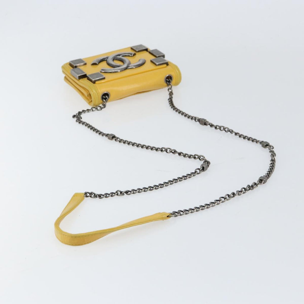 Chanel Boy Brick Flap Bag Lambskin And Plexiglass Yellow Leather Clutche & Pouche Bag (Pre-Owned)