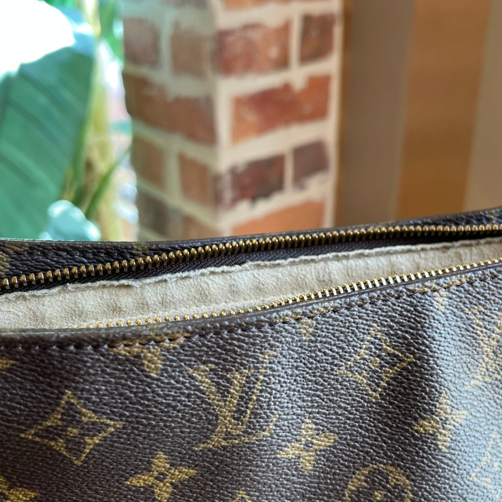 LOUIS VUITTON Looping GM Monogram Canvas Vintage Shoulder Bag