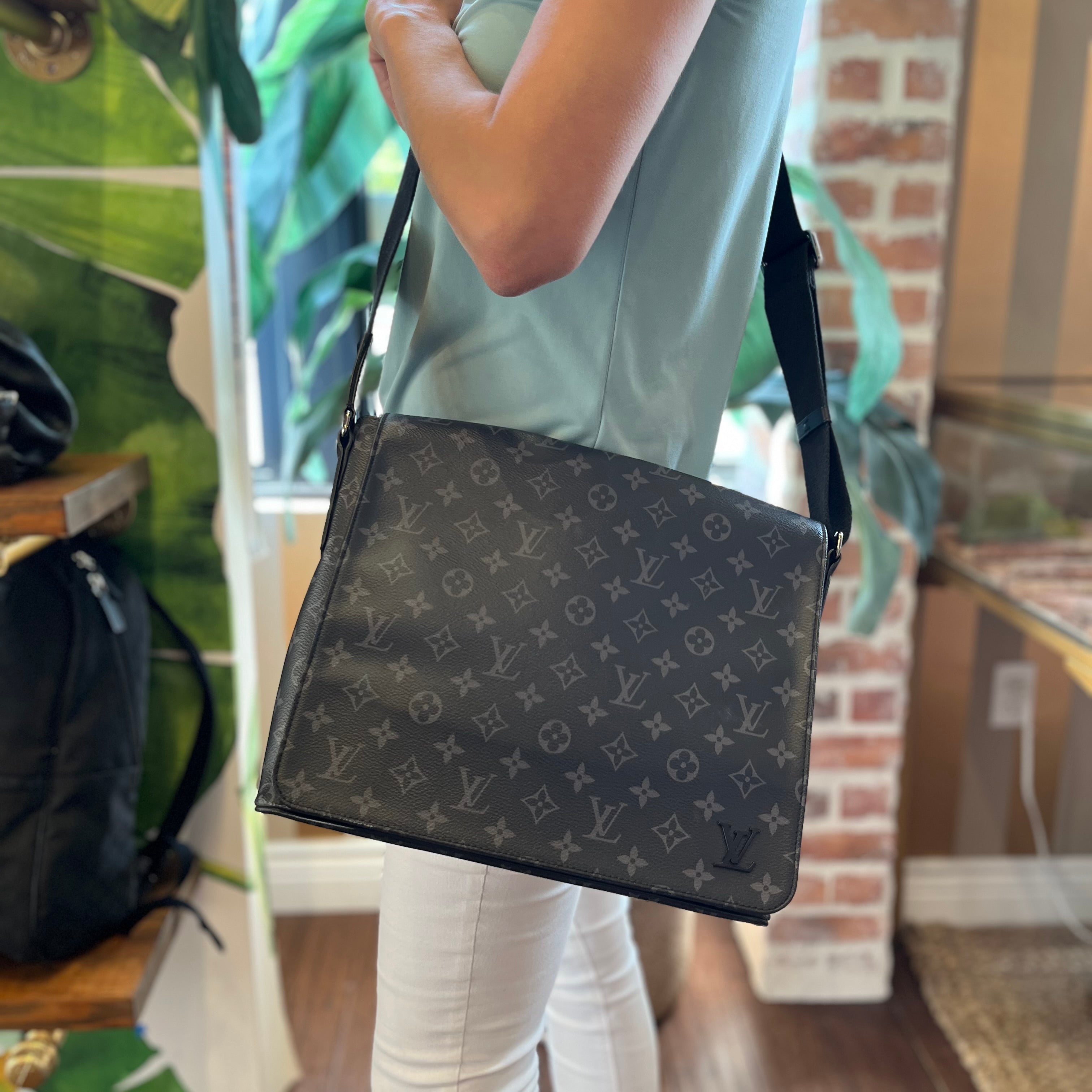 LOUIS VUITTON District MM Black Monogram Eclipse Canvas Crossbody Bag