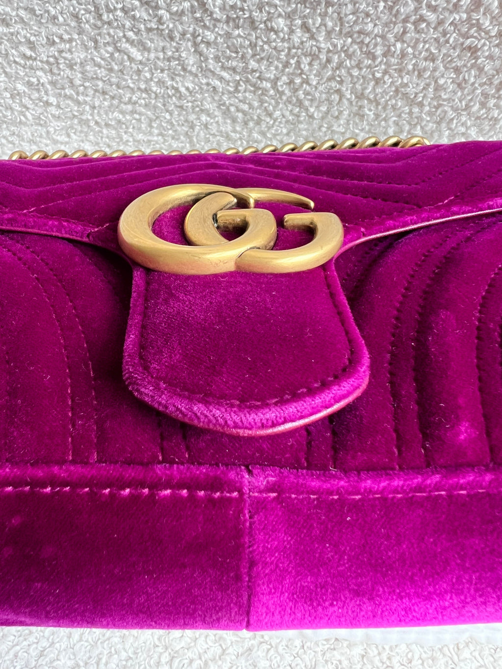 Gucci GG Fuchsia Velvet Marmont Small Shoulder Bag (RRP £1490)