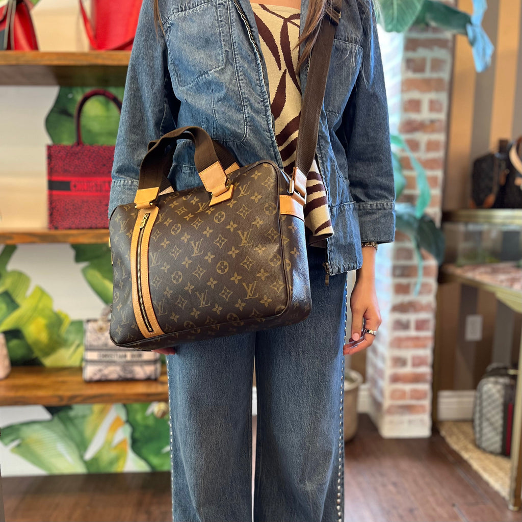 LOUIS VUITTON Sac Bosphore Brown Monogram Messenger Bag
