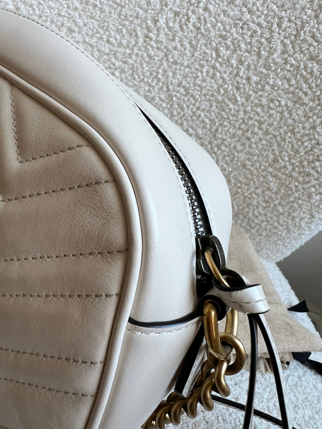 Gucci GG White Marmont Small Shoulder Bag (RRP £1440)