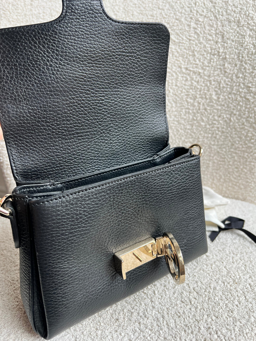 Gucci Interlocking GG Black Small Cross Body Bag