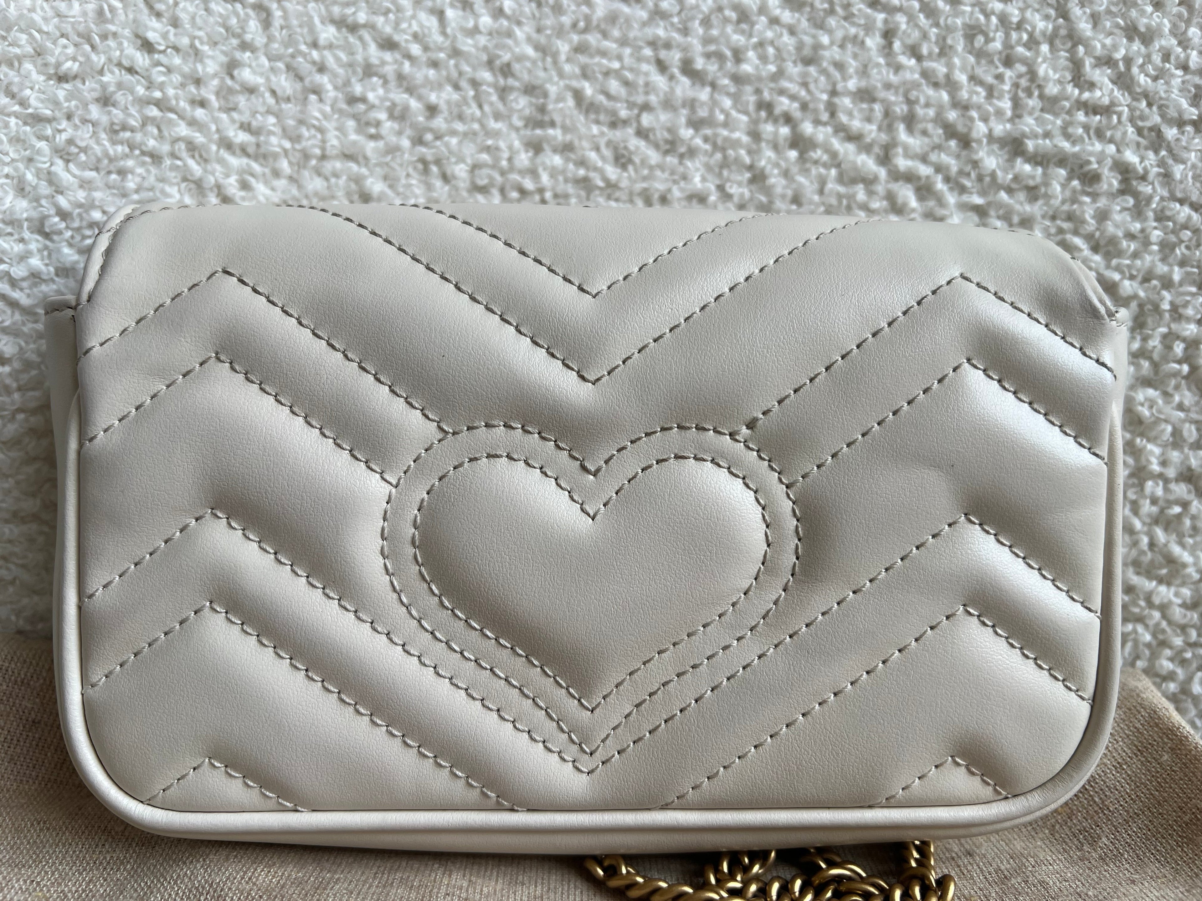 Gucci GG White Marmont Super Mini Shoulder Bag (RRP £985)