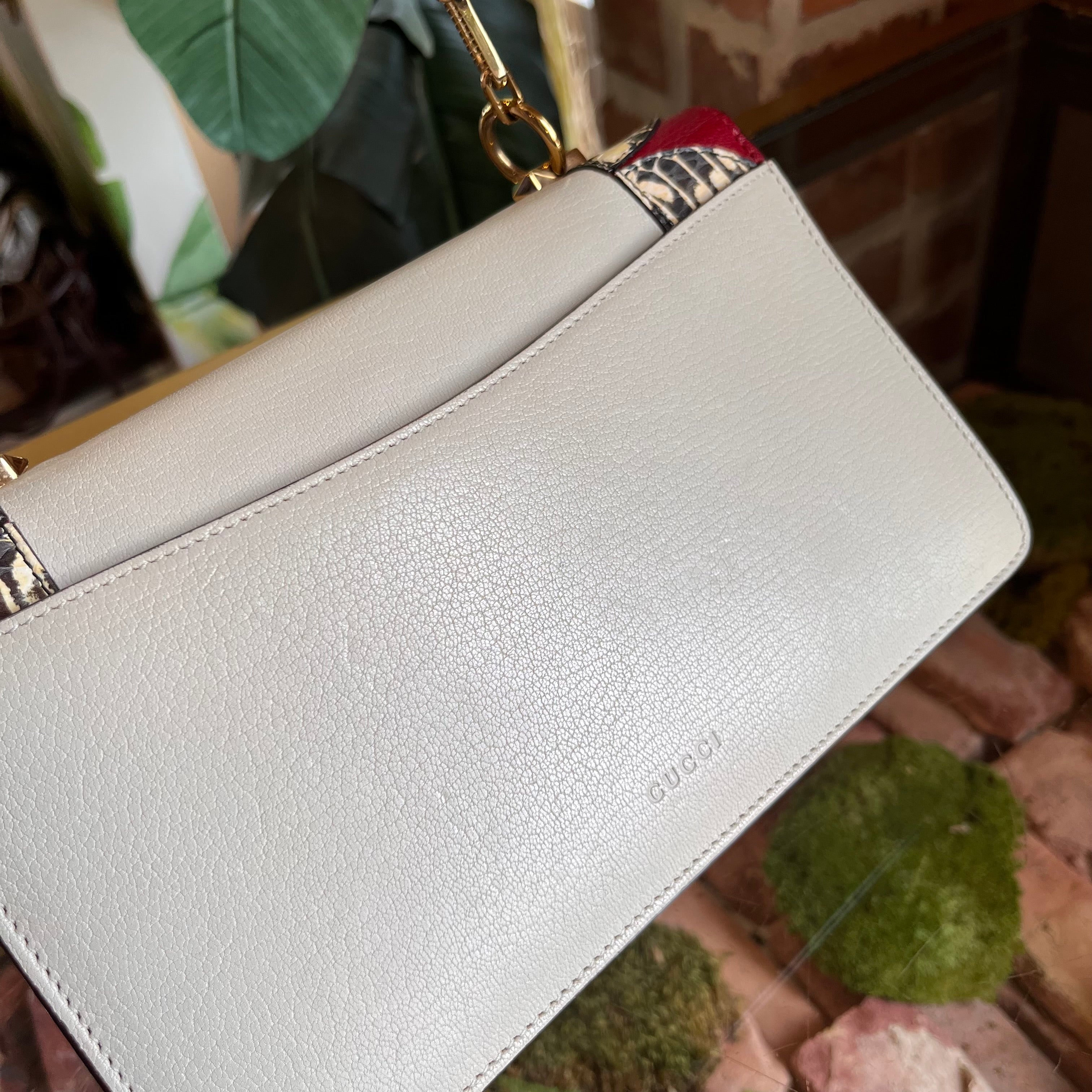 GUCCI White Red Goatskin Snakeskin Fox Broche Shoulder Bag