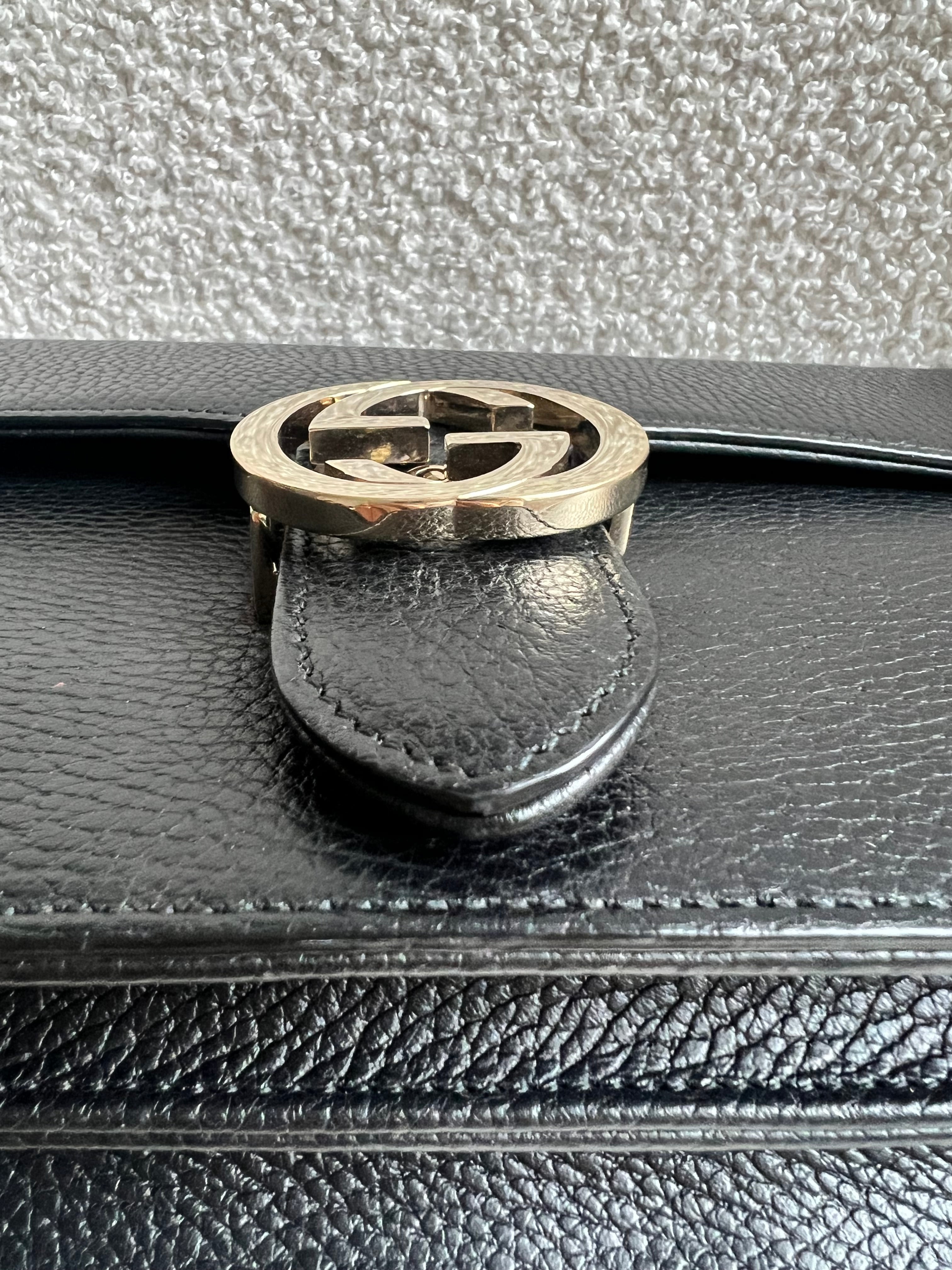 Gucci Interlocking GG Black Medium Shoulder Bag