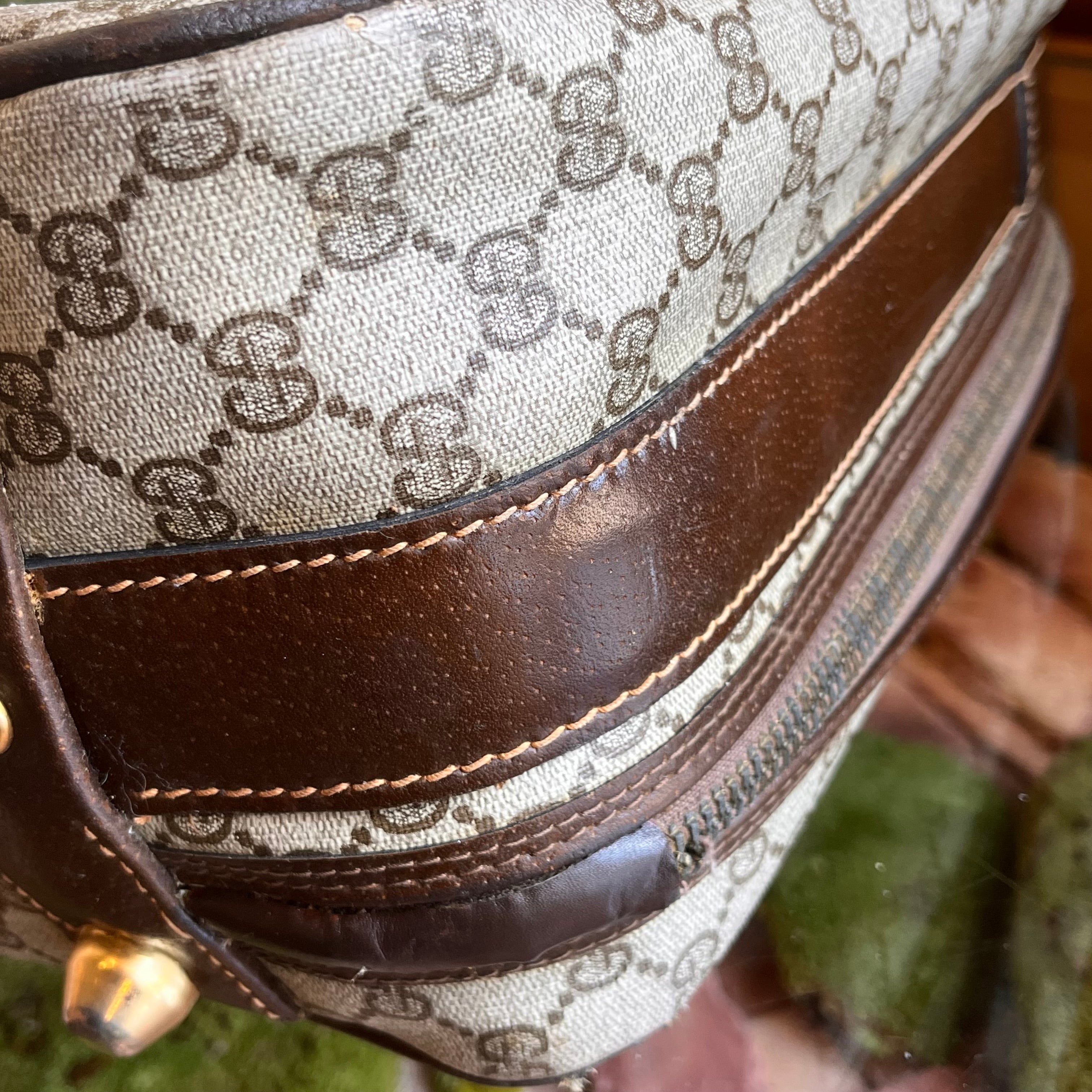 GUCCI Beige GG Supreme Canvas Vintage Suitcase