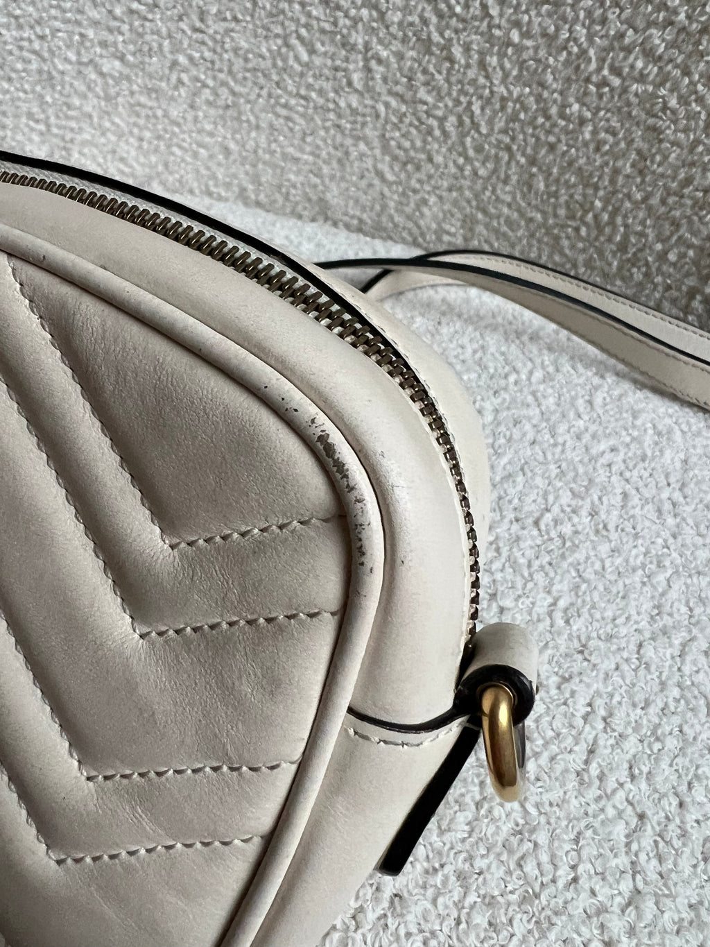 Gucci GG White Marmont Mini Shoulder Bag (RRP £1,360)