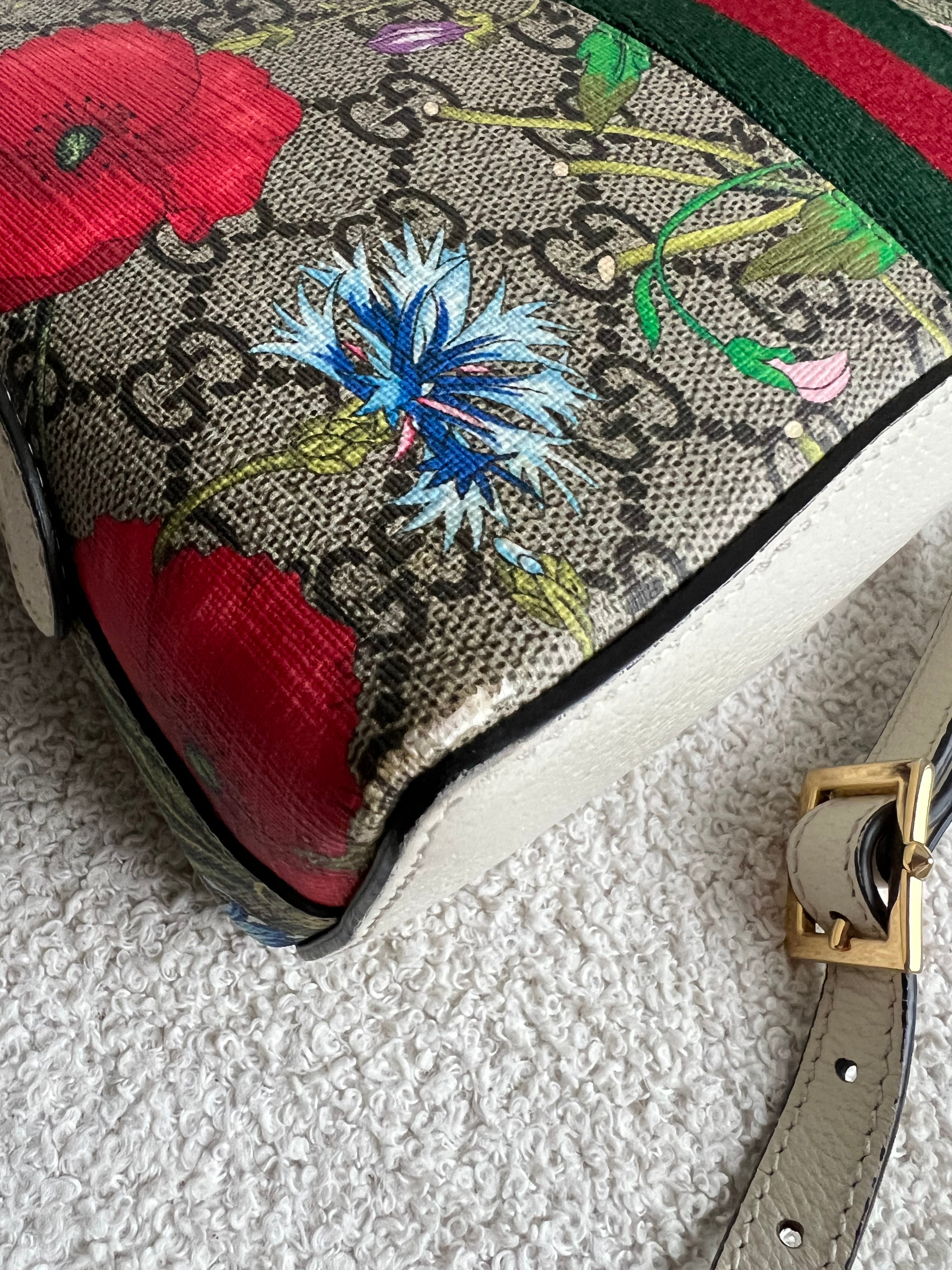 Gucci White Flora Supreme Rounded Top Shoulder Bag (RRP £1,080)